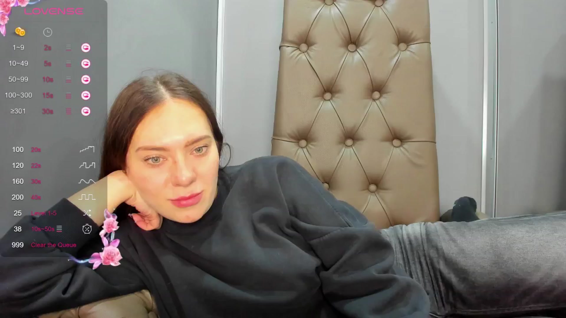 Gallery image thumbnail from Nicole_Kramm's myfreecams stream on, 02/19/2025, 12:52 image 12 of 20