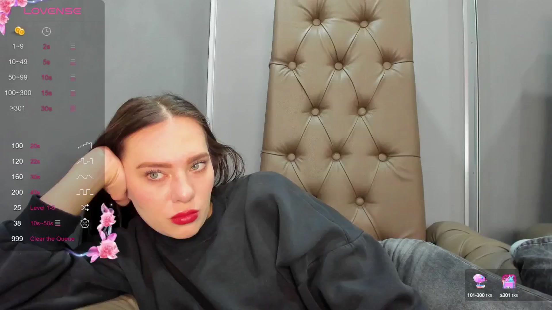 Gallery image thumbnail from Nicole_Kramm's myfreecams stream on, 02/24/2025, 12:33 image 20 of 20