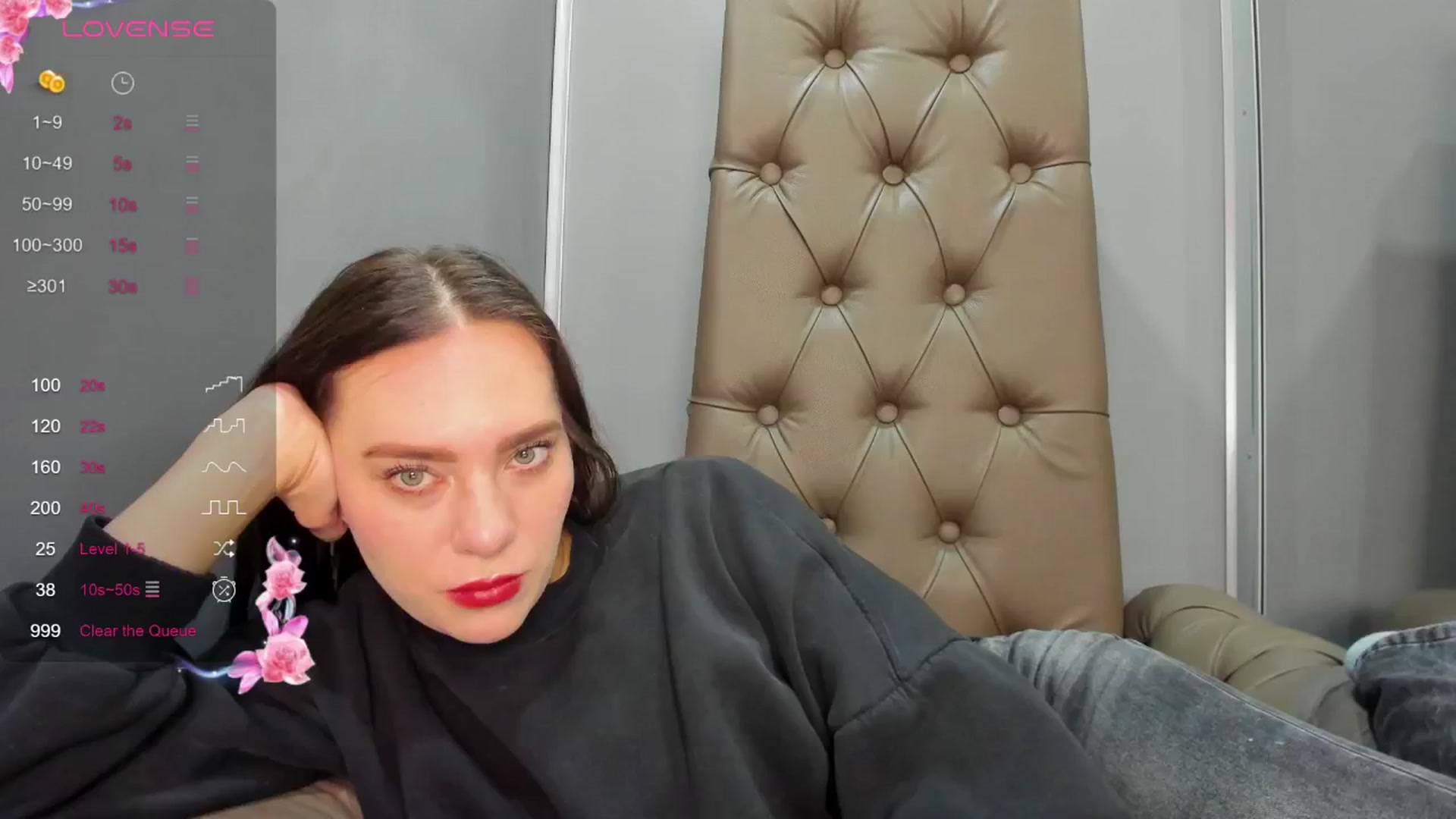 Gallery image thumbnail from Nicole_Kramm's myfreecams stream on, 02/24/2025, 12:33 image 19 of 20