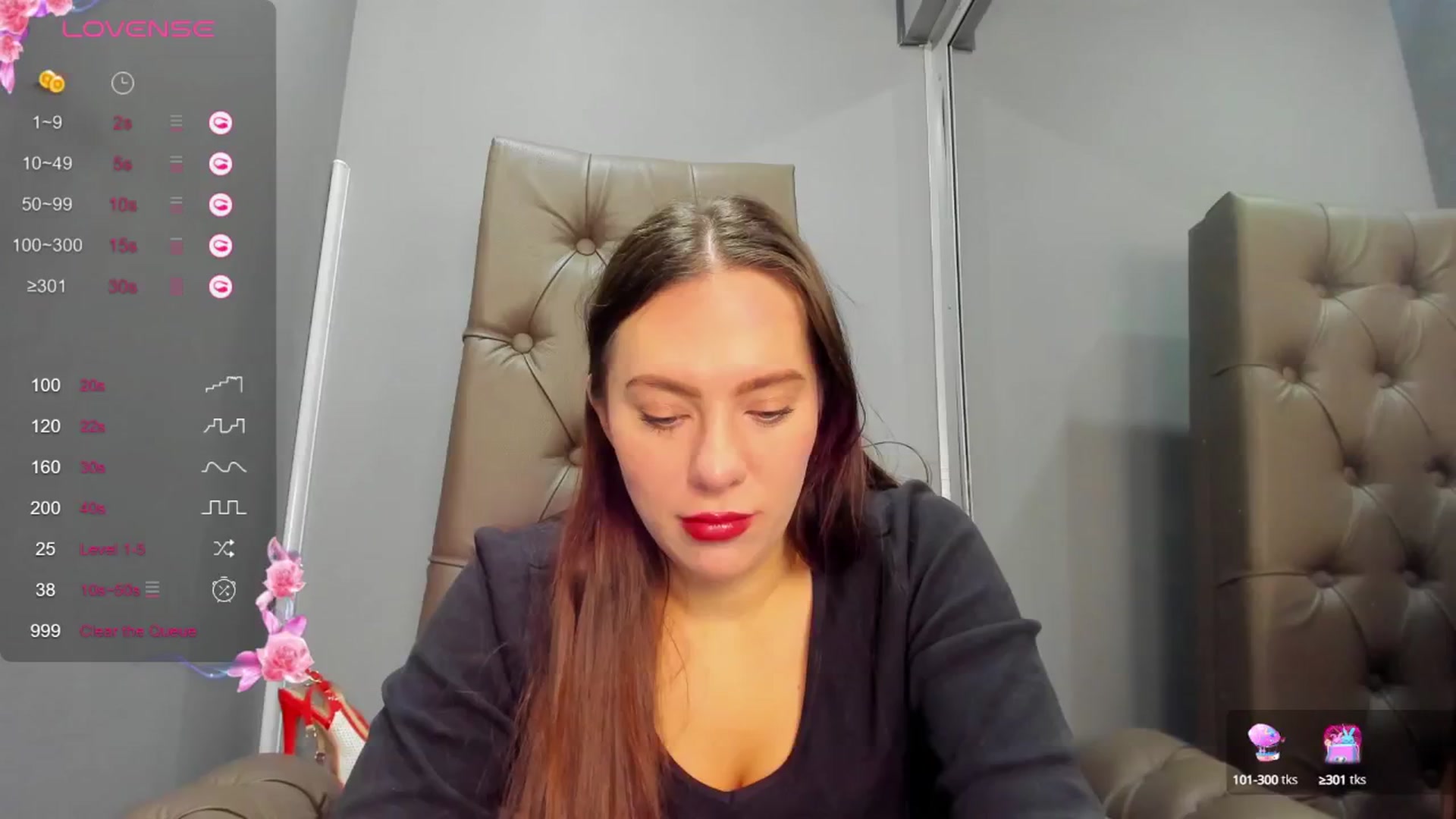 Gallery image thumbnail from Nicole_Kramm's myfreecams stream on, 02/26/2025, 08:56 image 8 of 20