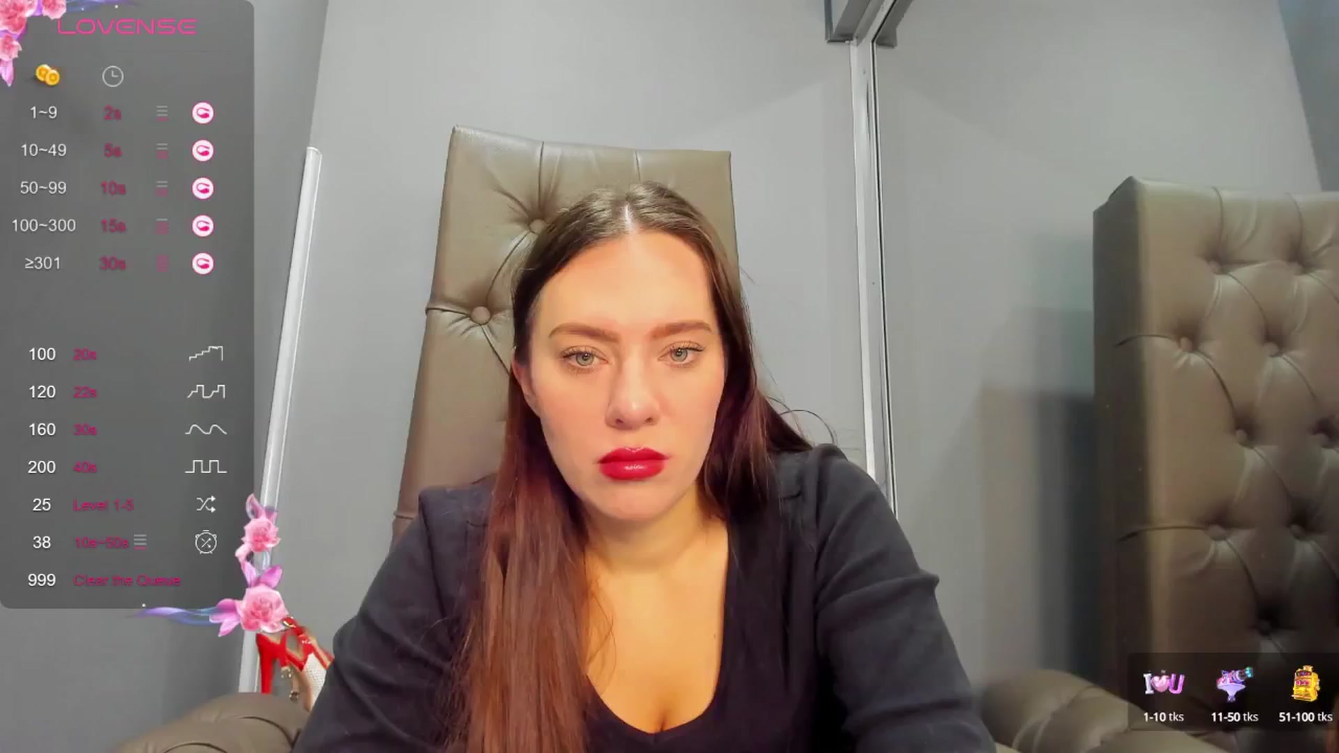 Gallery image thumbnail from Nicole_Kramm's myfreecams stream on, 02/26/2025, 08:56 image 9 of 20
