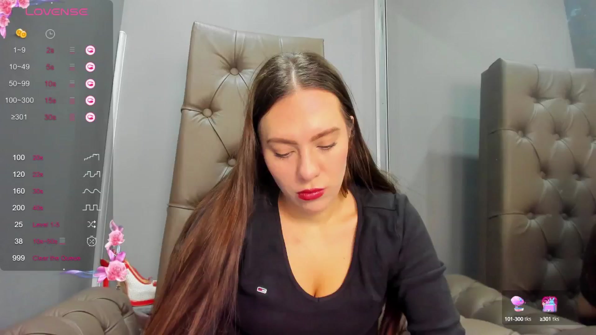 Gallery image thumbnail from Nicole_Kramm's myfreecams stream on, 02/26/2025, 08:56 image 17 of 20