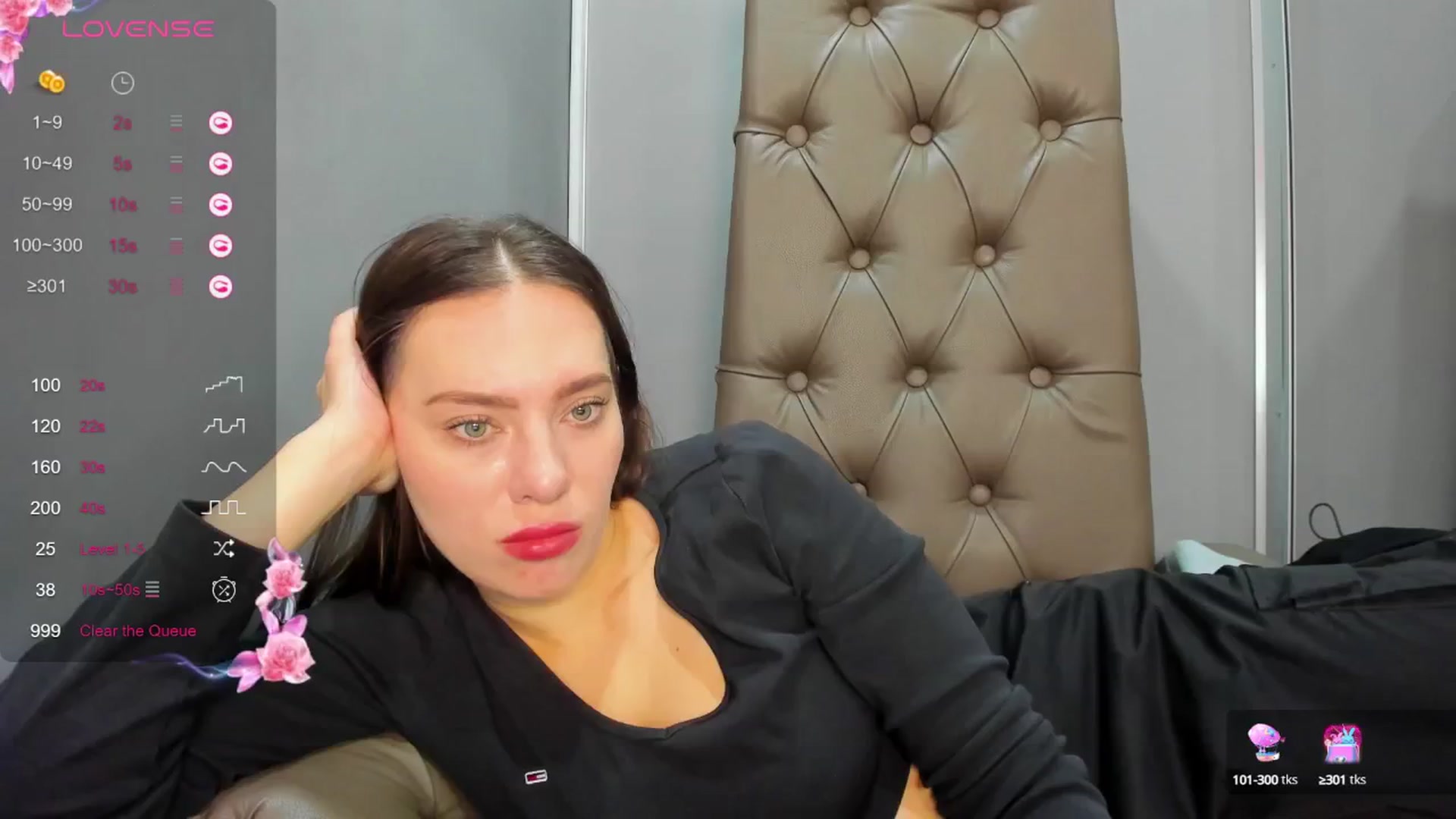 Gallery image thumbnail from Nicole_Kramm's myfreecams stream on, 02/26/2025, 10:42 image 4 of 20