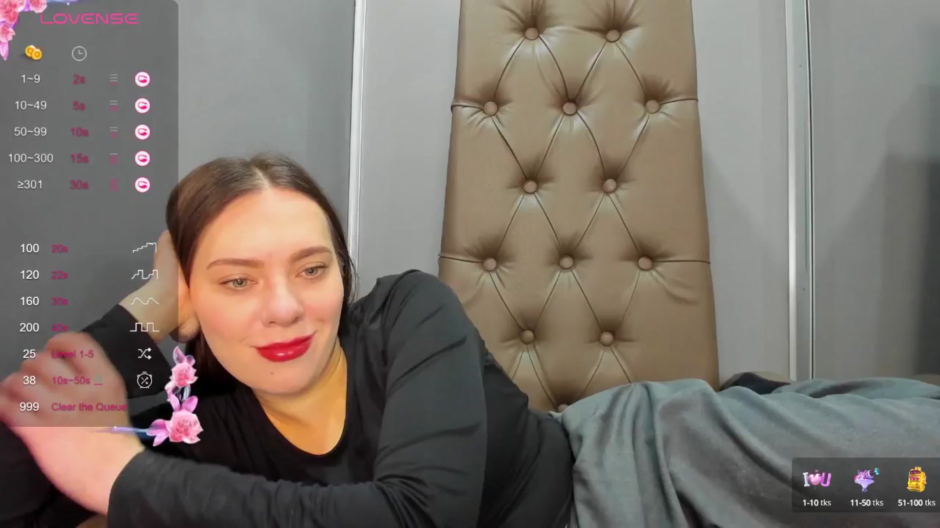 Gallery image thumbnail from Nicole_Kramm's myfreecams stream on, 02/28/2025, 10:08 image 4 of 20
