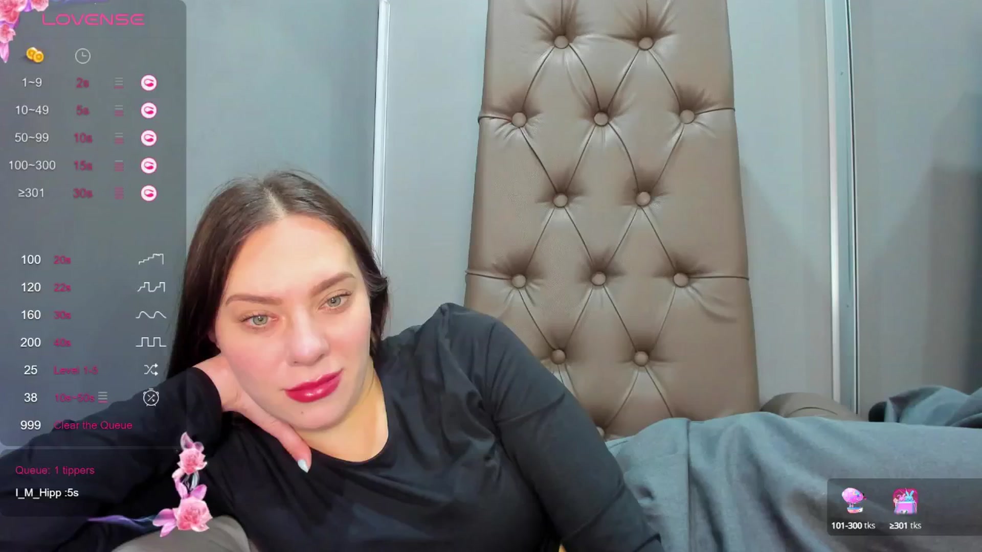Gallery image thumbnail from Nicole_Kramm's myfreecams stream on, 02/28/2025, 10:08 image 17 of 20