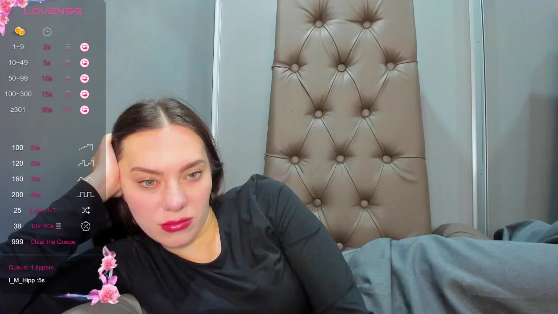 Gallery image thumbnail from Nicole_Kramm's myfreecams stream on, 02/28/2025, 10:08 image 18 of 20