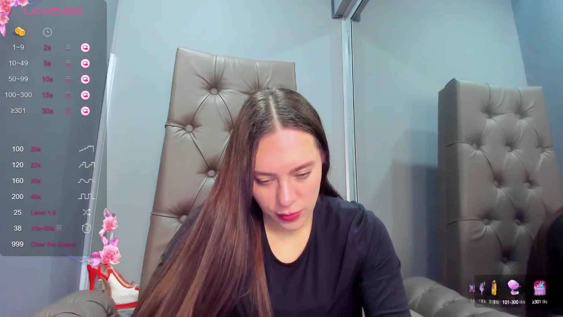Gallery image thumbnail from Nicole_Kramm's myfreecams stream on, 02/28/2025, 12:14 image 19 of 20