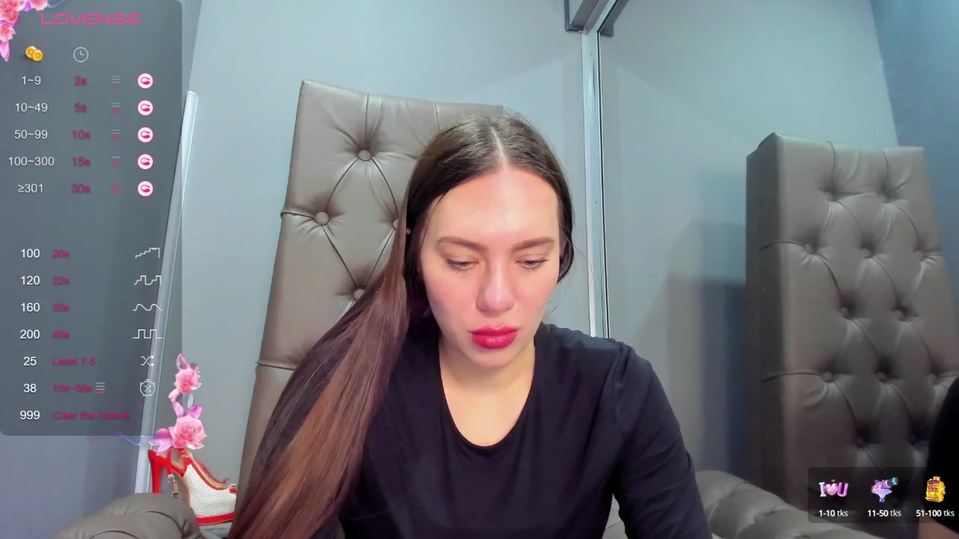 Gallery image thumbnail from Nicole_Kramm's myfreecams stream on, 02/28/2025, 12:14 image 17 of 20