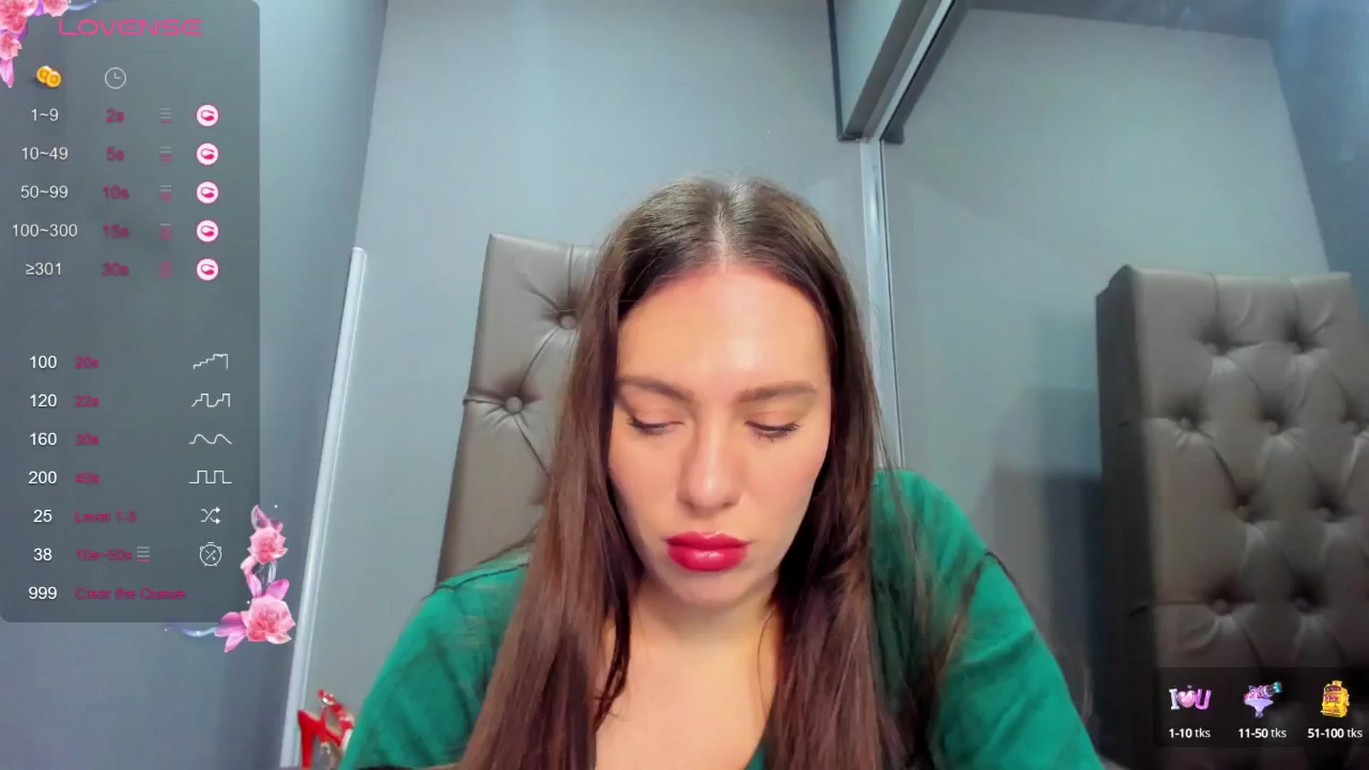 Gallery image thumbnail from Nicole_Kramm's myfreecams stream on, 03/02/2025, 10:20 image 15 of 20