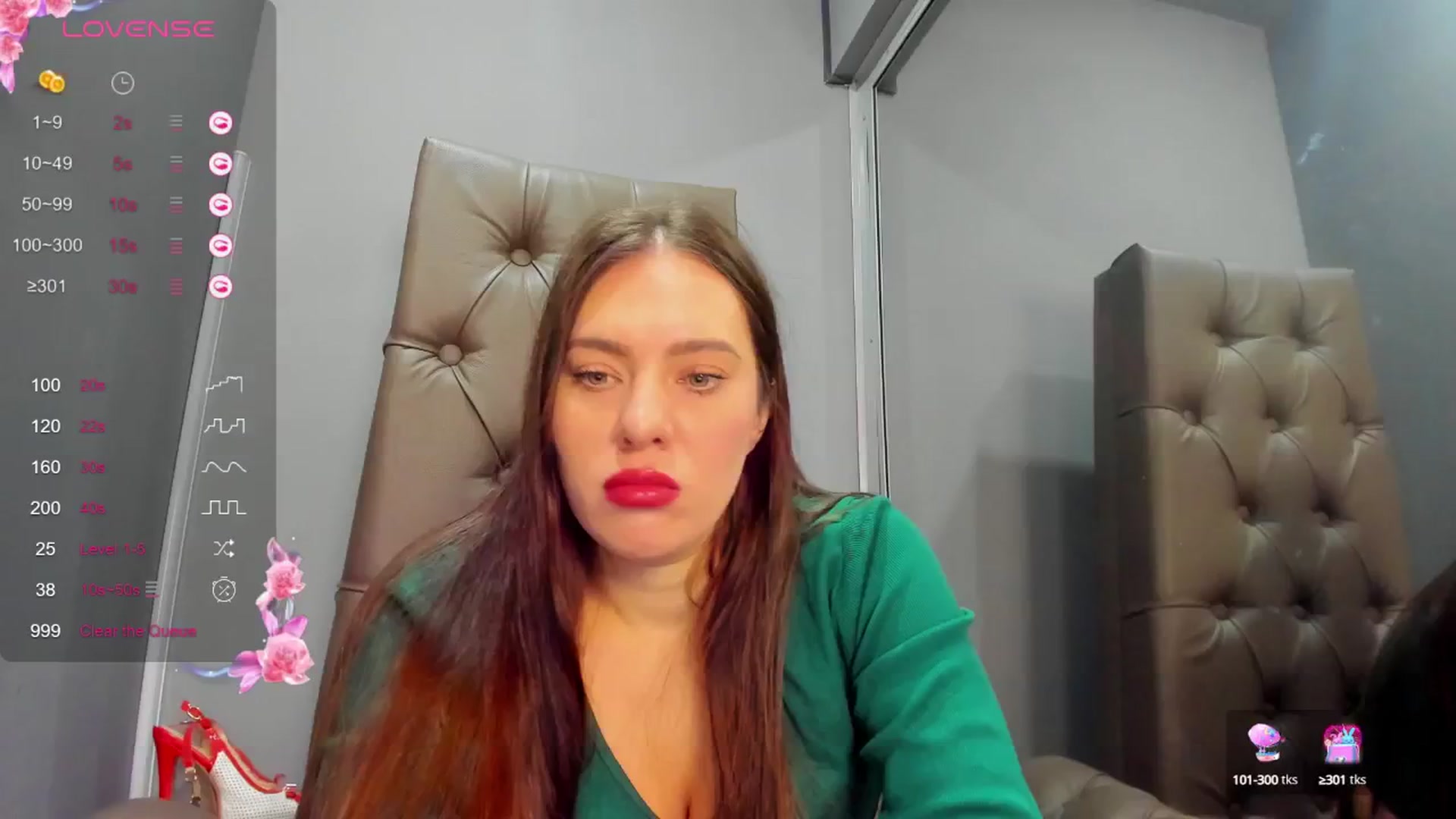 Gallery image thumbnail from Nicole_Kramm's myfreecams stream on, 03/02/2025, 10:20 image 6 of 20