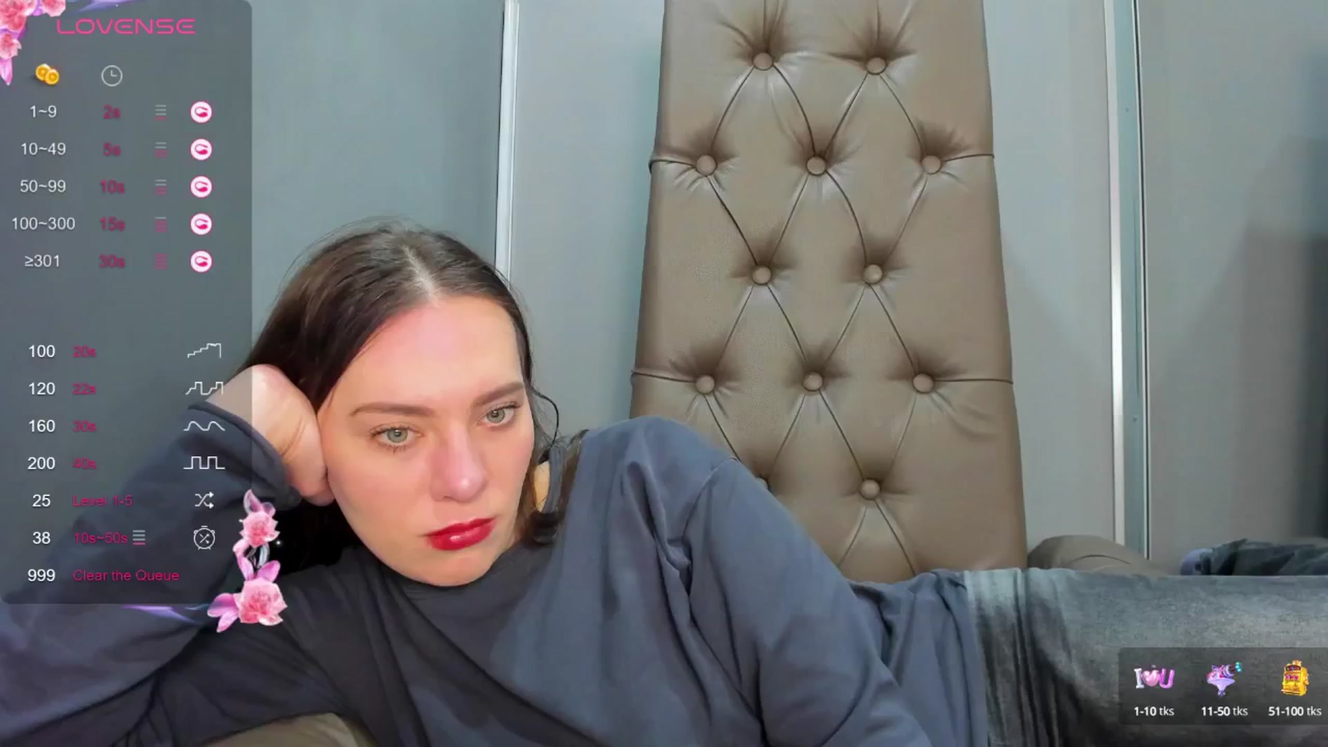 Gallery image thumbnail from Nicole_Kramm's myfreecams stream on, 03/03/2025, 10:44 image 11 of 20