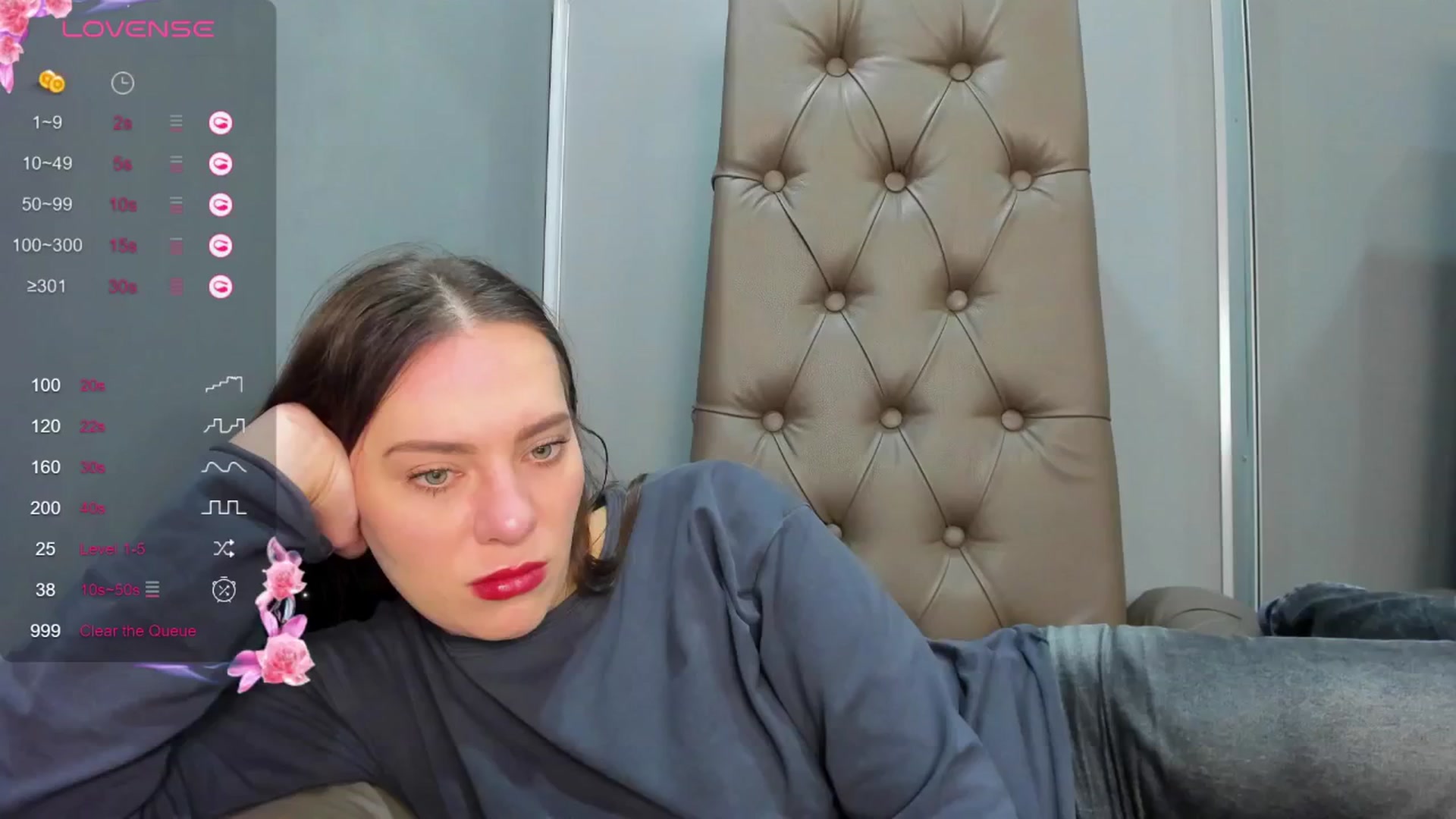 Gallery image thumbnail from Nicole_Kramm's myfreecams stream on, 03/03/2025, 10:44 image 12 of 20