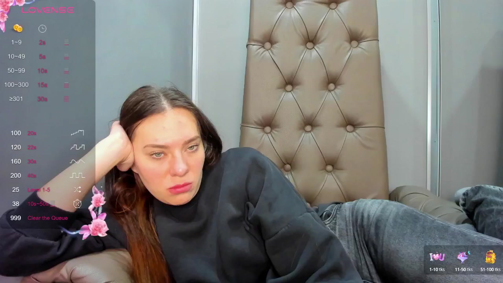 Gallery image thumbnail from Nicole_Kramm's myfreecams stream on, 03/06/2025, 13:49 image 13 of 20
