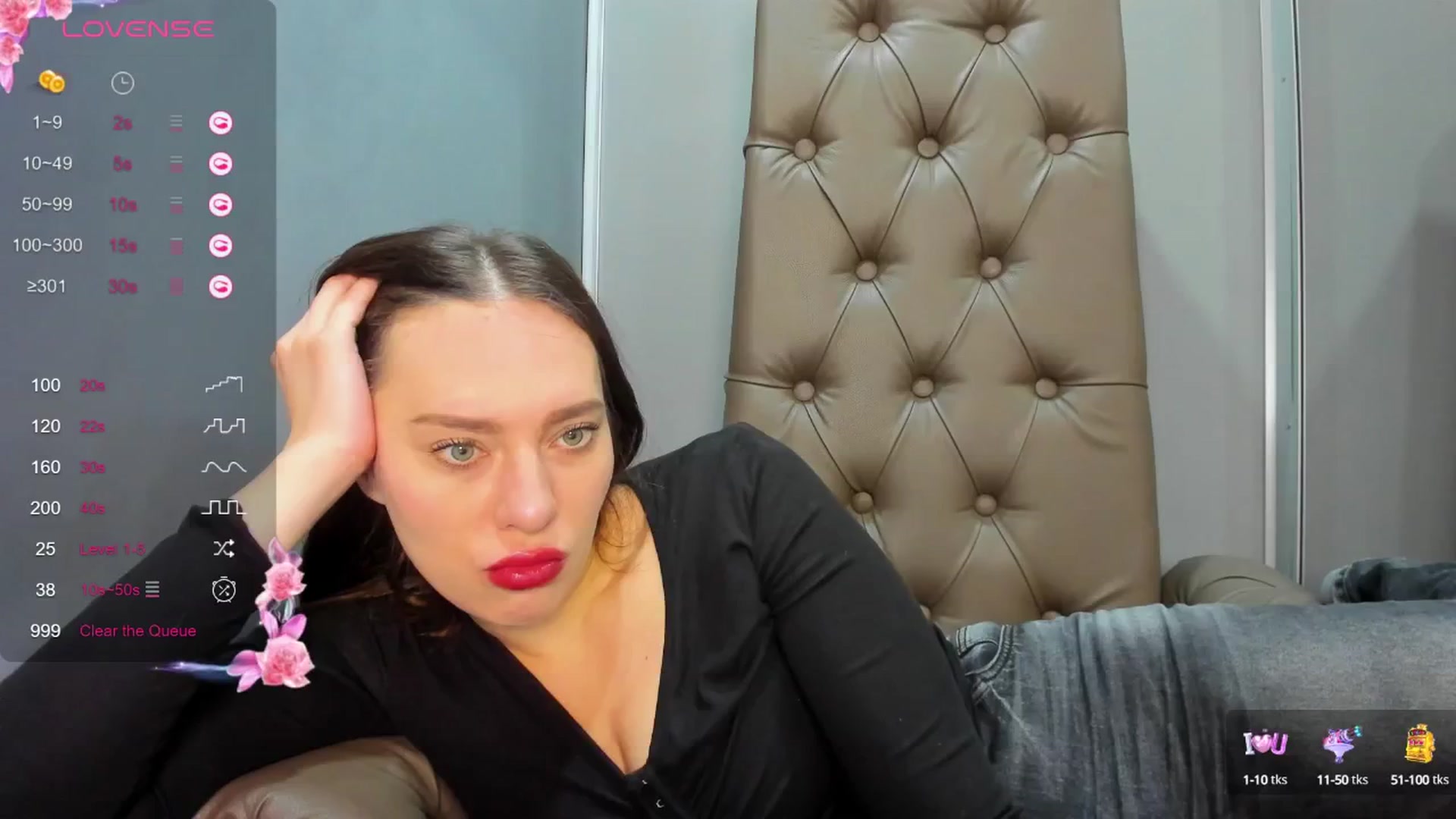 Gallery image thumbnail from Nicole_Kramm's myfreecams stream on, 03/07/2025, 09:31 image 15 of 20