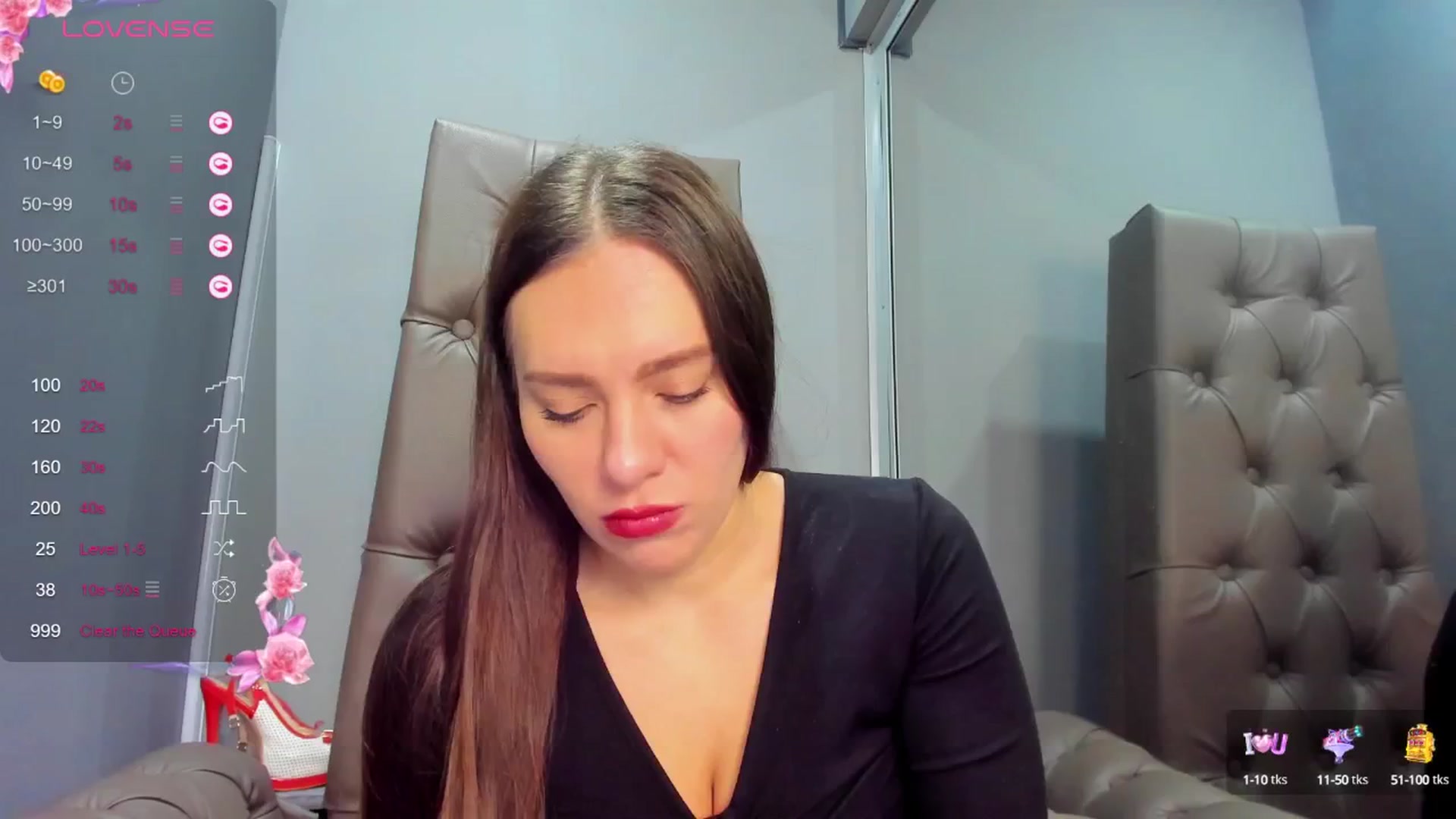 Gallery image thumbnail from Nicole_Kramm's myfreecams stream on, 03/07/2025, 10:23 image 6 of 20