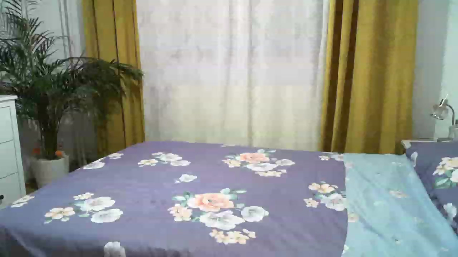 Gallery image thumbnail from Nicole_Nov's myfreecams stream on, 11/22/2022, 17:35 image 19 of 20