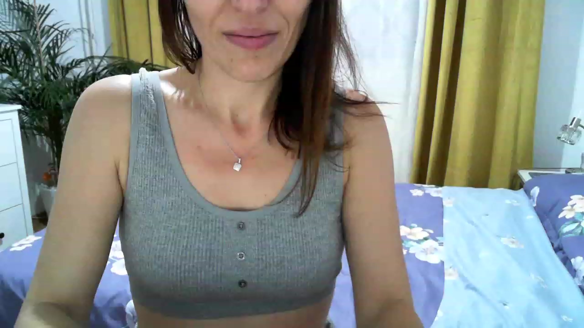 Gallery image thumbnail from Nicole_Nov's myfreecams stream on, 11/22/2022, 18:35 image 10 of 20