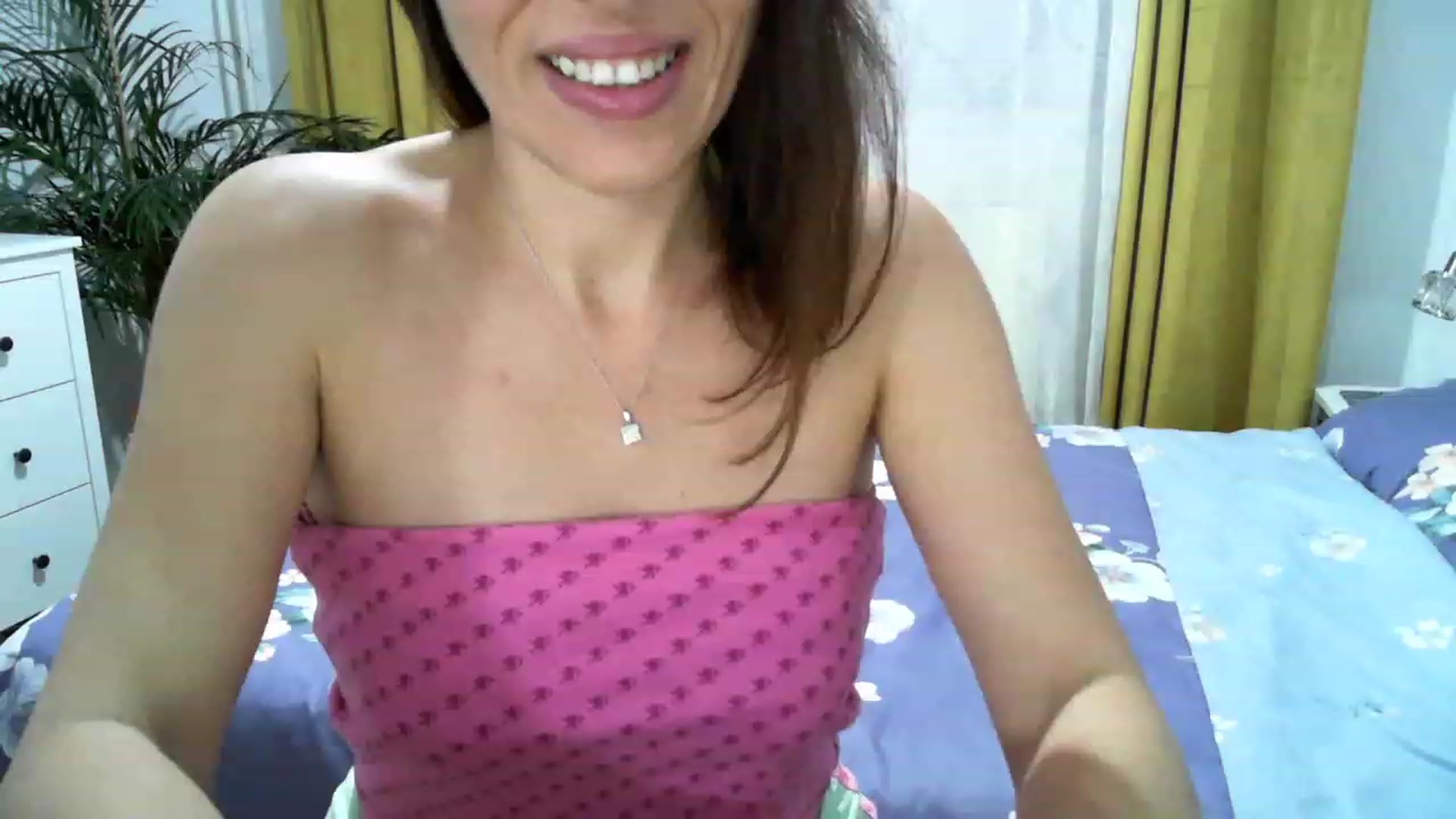 Gallery image thumbnail from Nicole_Nov's myfreecams stream on, 11/26/2022, 19:30 image 18 of 20