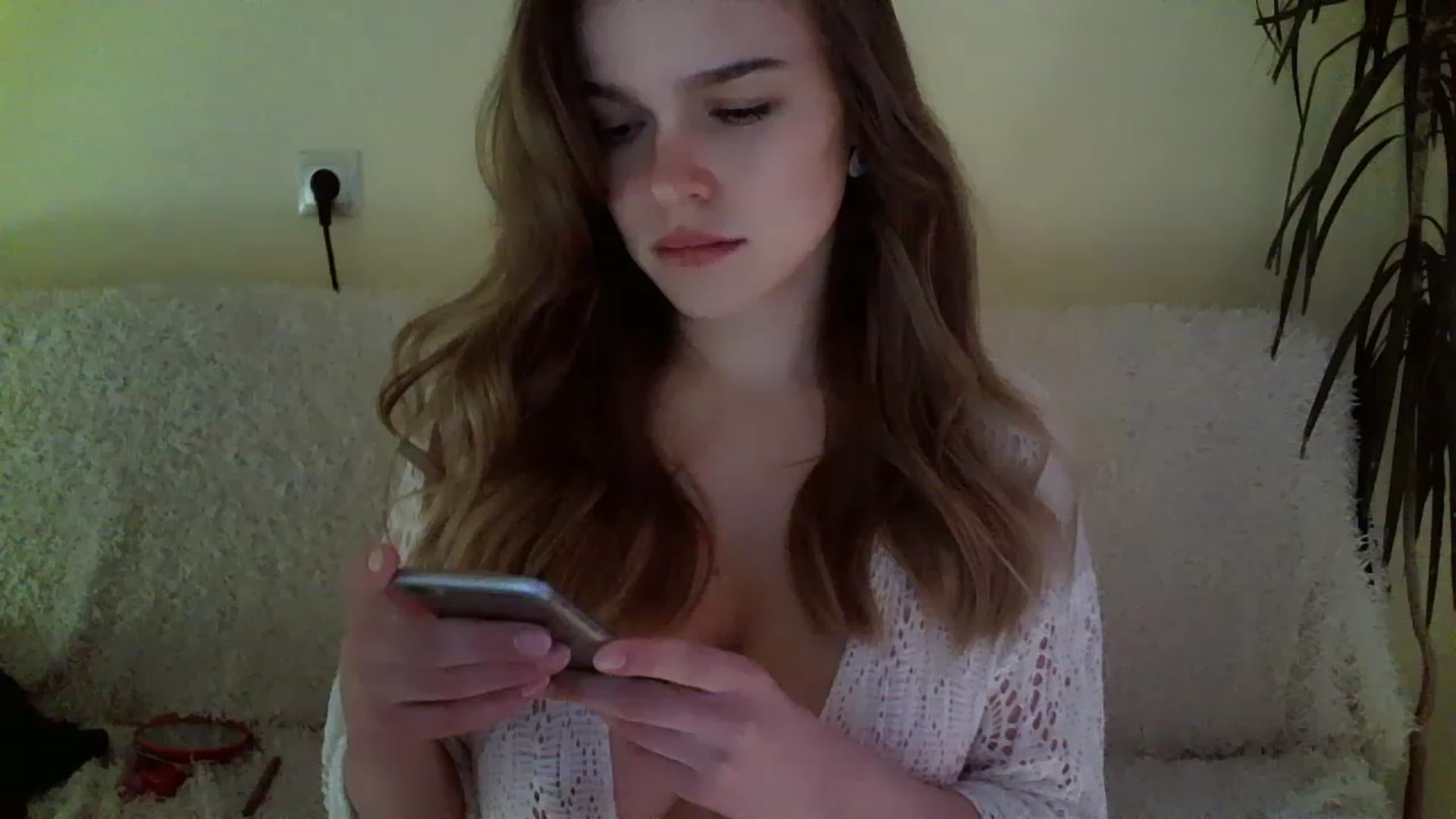 Gallery image thumbnail from Nicole_W's myfreecams stream on, 12/04/2022, 09:44 image 2 of 20