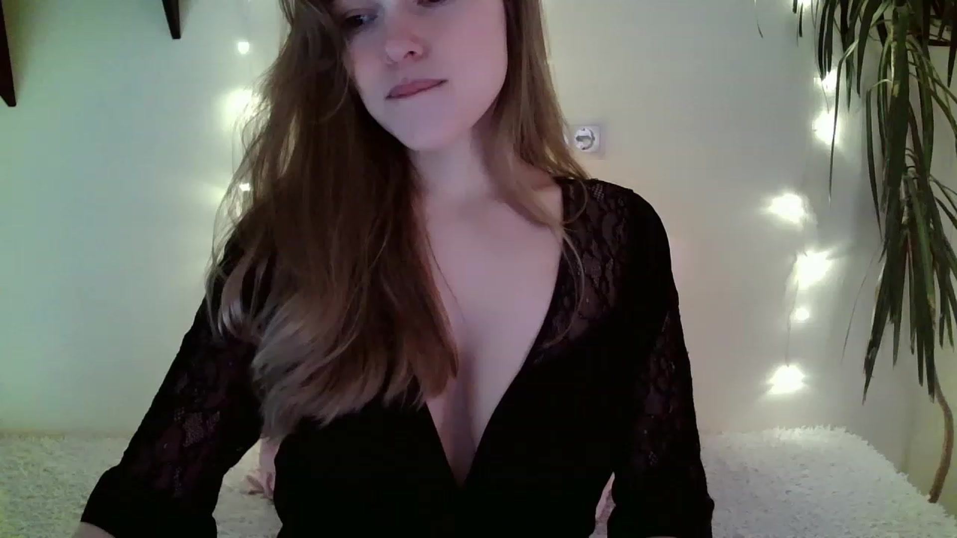 Gallery image thumbnail from Nicole_W's myfreecams stream on, 12/30/2022, 07:16 image 4 of 20