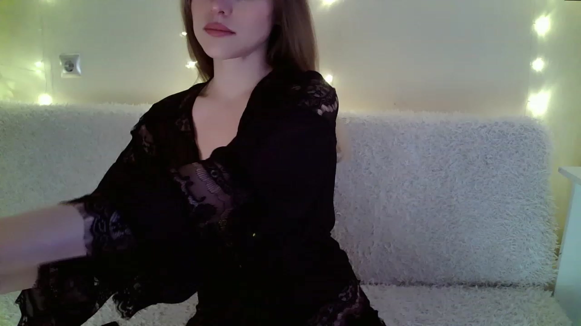 Gallery image thumbnail from Nicole_W's myfreecams stream on, 02/05/2023, 09:05 image 12 of 20