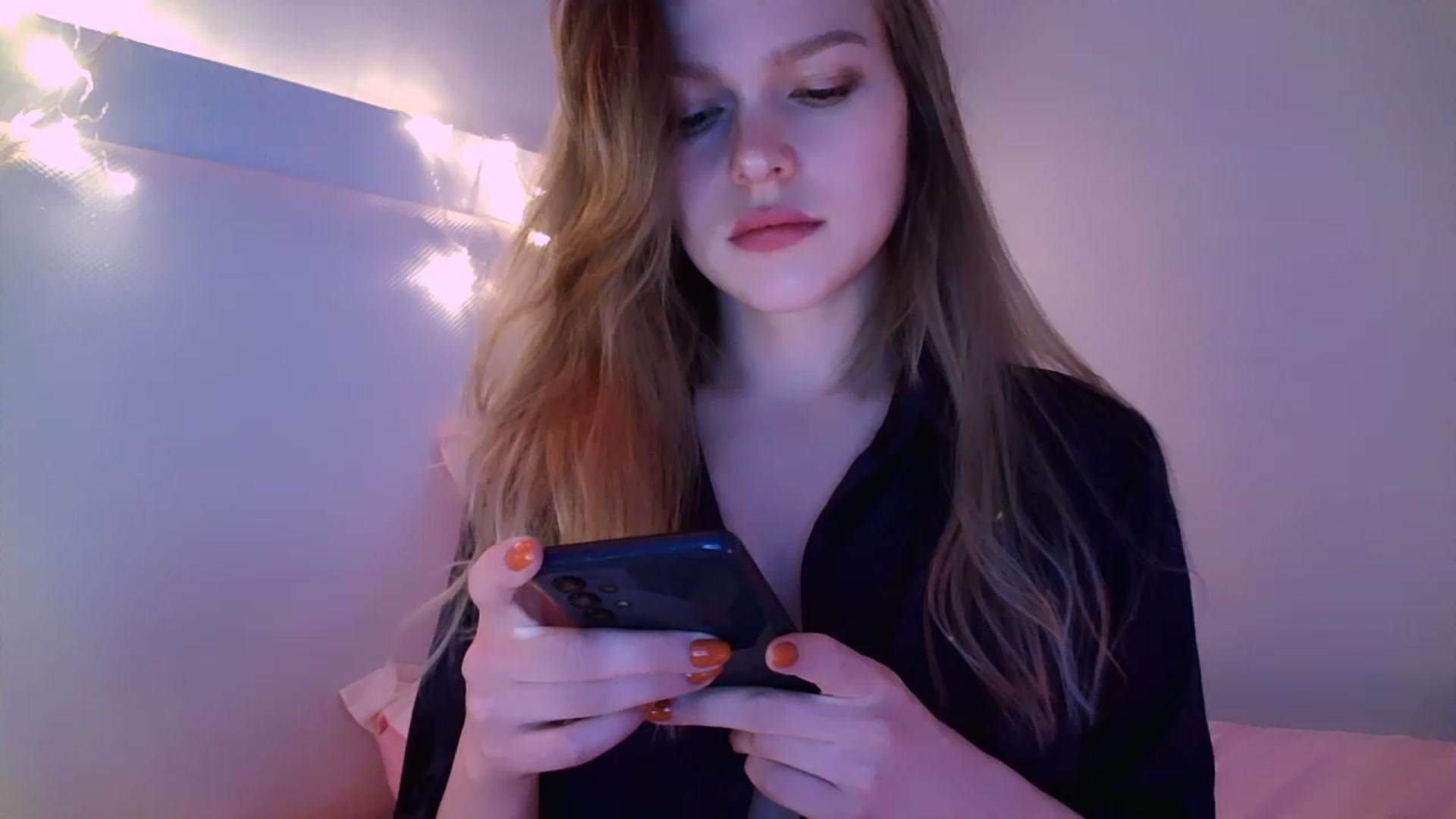 Gallery image thumbnail from Nicole_W's myfreecams stream on, 04/30/2023, 08:05 image 1 of 20