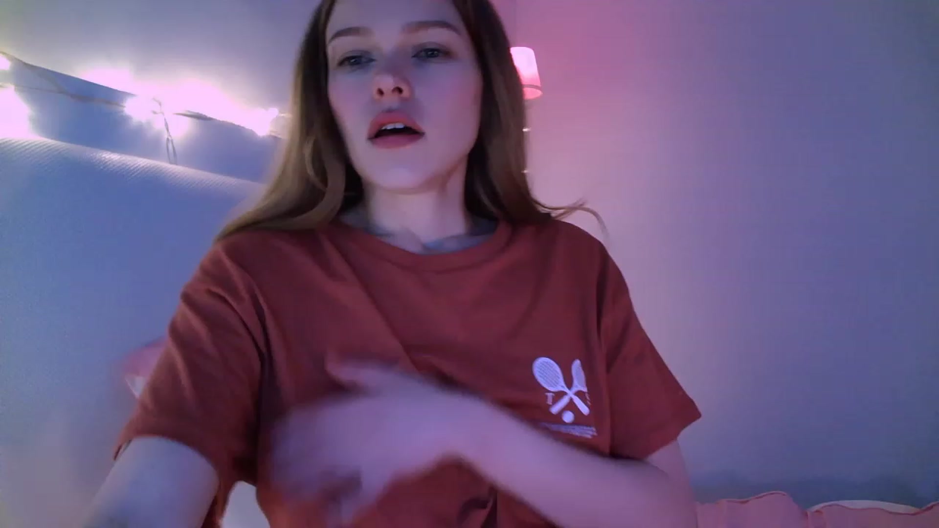 Gallery image thumbnail from Nicole_W's myfreecams stream on, 05/03/2023, 06:30 image 16 of 20