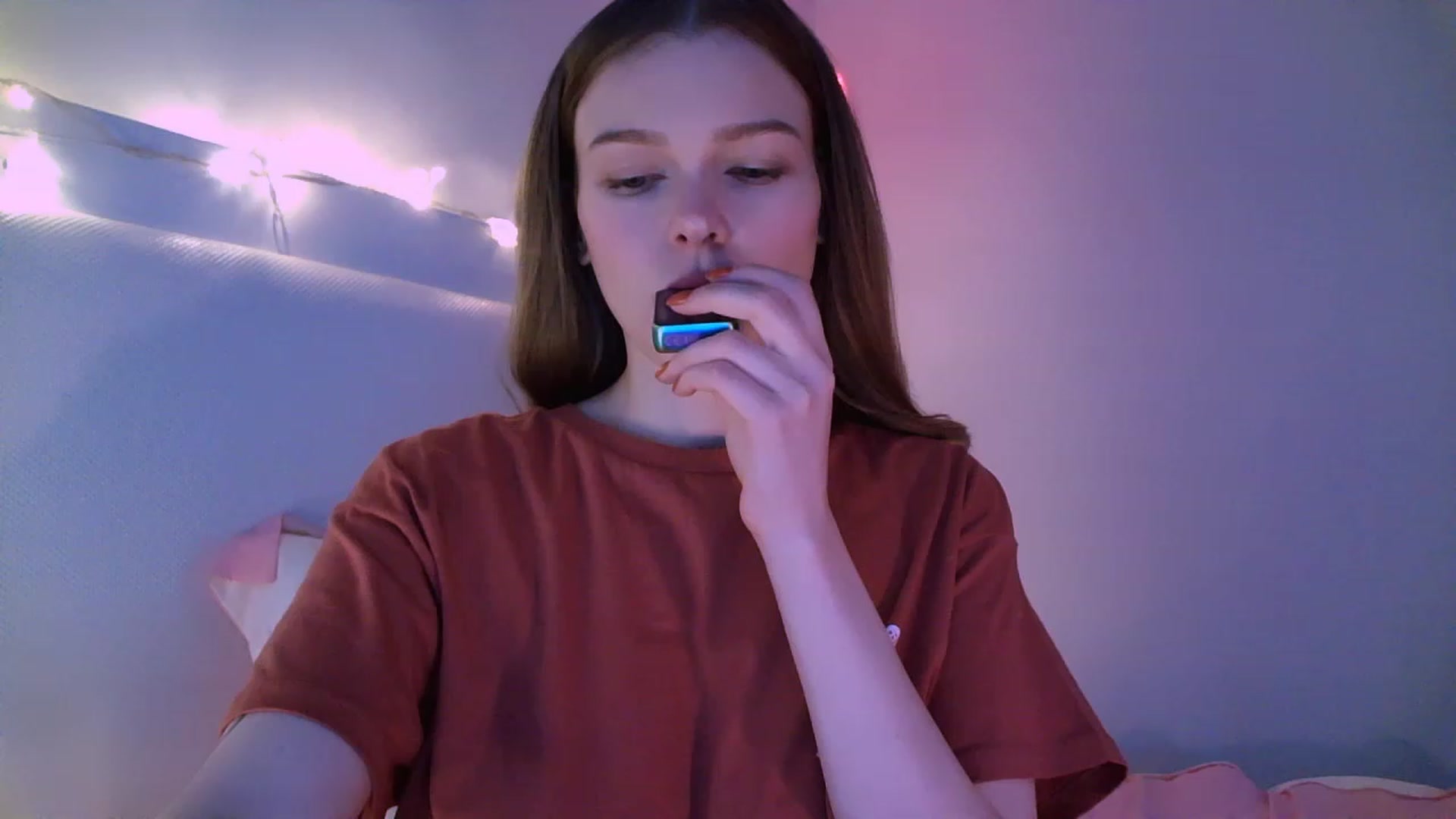 Gallery image thumbnail from Nicole_W's myfreecams stream on, 05/03/2023, 06:30 image 19 of 20