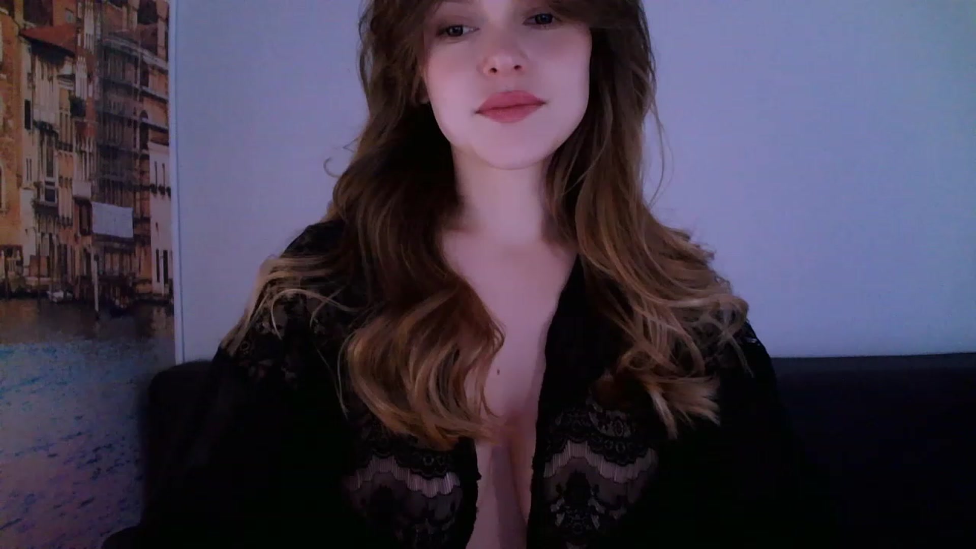 Gallery image thumbnail from Nicole_W's myfreecams stream on, 05/15/2023, 07:47 image 4 of 20