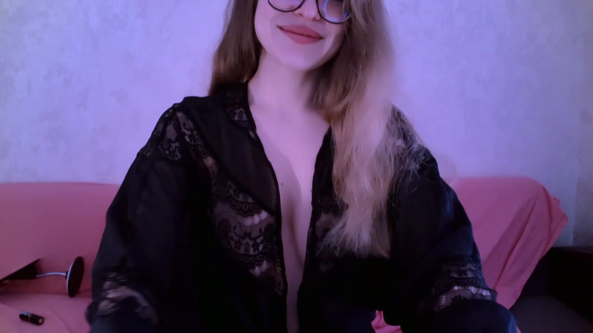 Gallery image thumbnail from Nicole_W's myfreecams stream on, 12/27/2023, 07:14 image 19 of 20