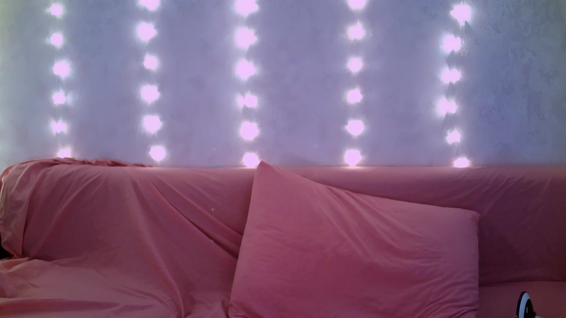 Gallery image thumbnail from Nicole_W's myfreecams stream on, 02/27/2024, 07:17 image 6 of 20