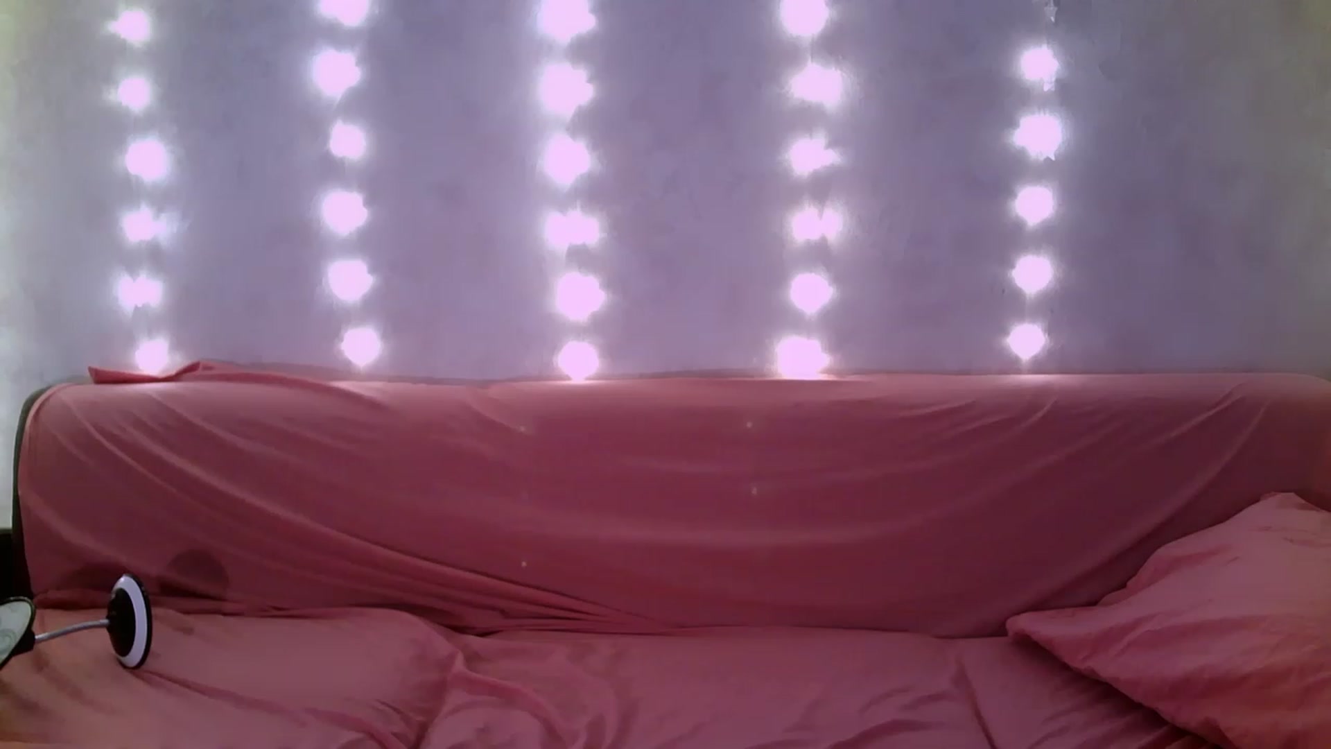 Gallery image thumbnail from Nicole_W's myfreecams stream on, 03/10/2024, 09:23 image 19 of 20