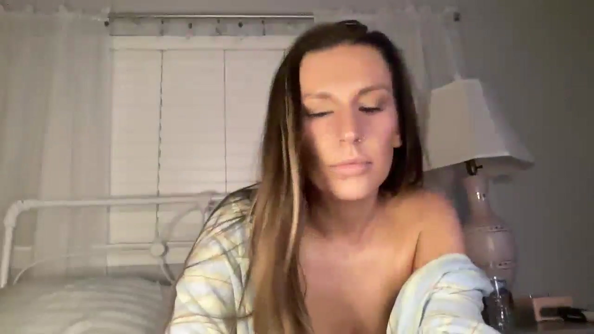 Gallery image thumbnail from Nicole_banks's myfreecams stream on, 02/16/2026, 05:26 image 4 of 20