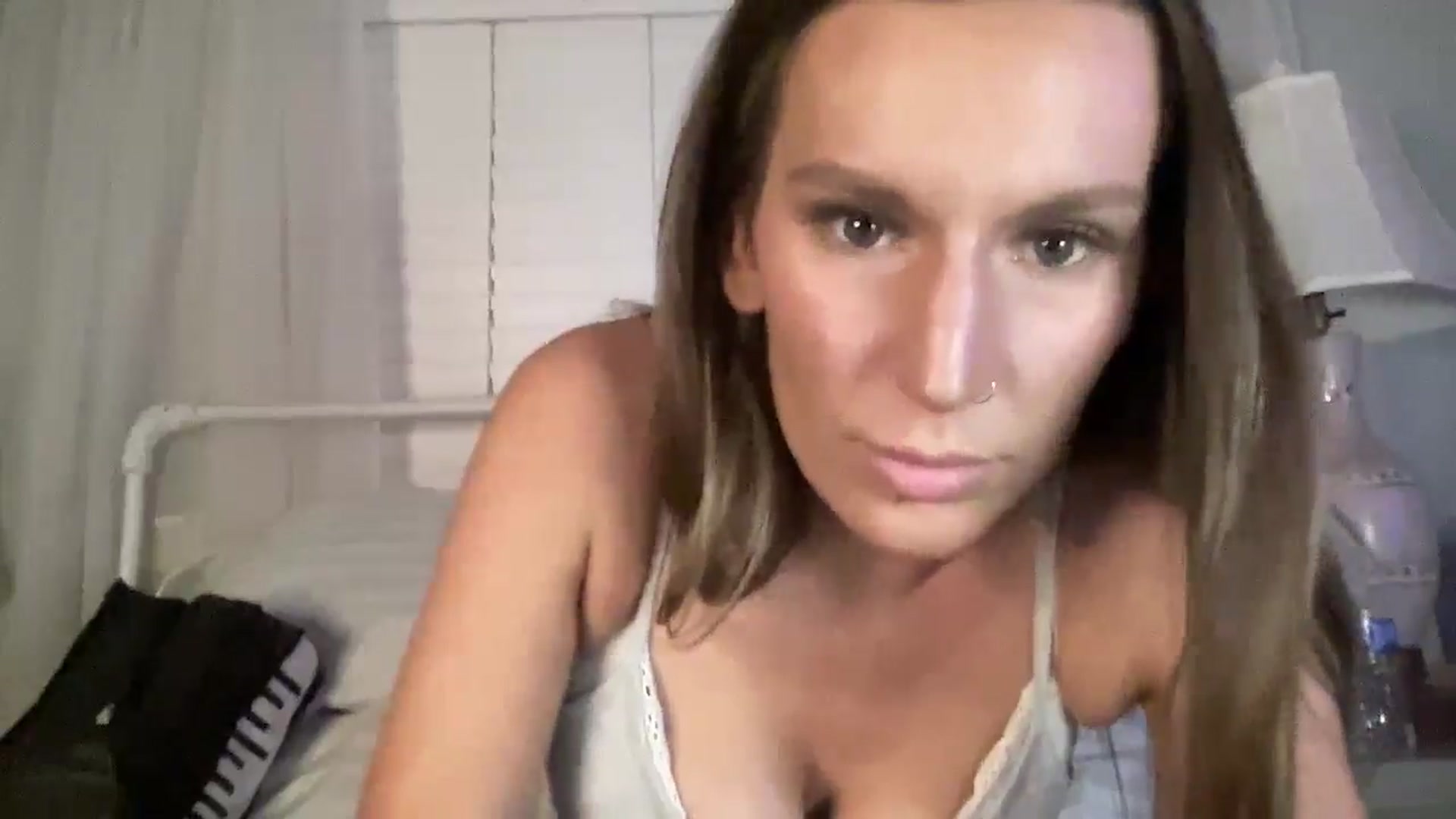 Gallery image thumbnail from Nicole_banks's myfreecams stream on, 02/18/2026, 03:19 image 4 of 20