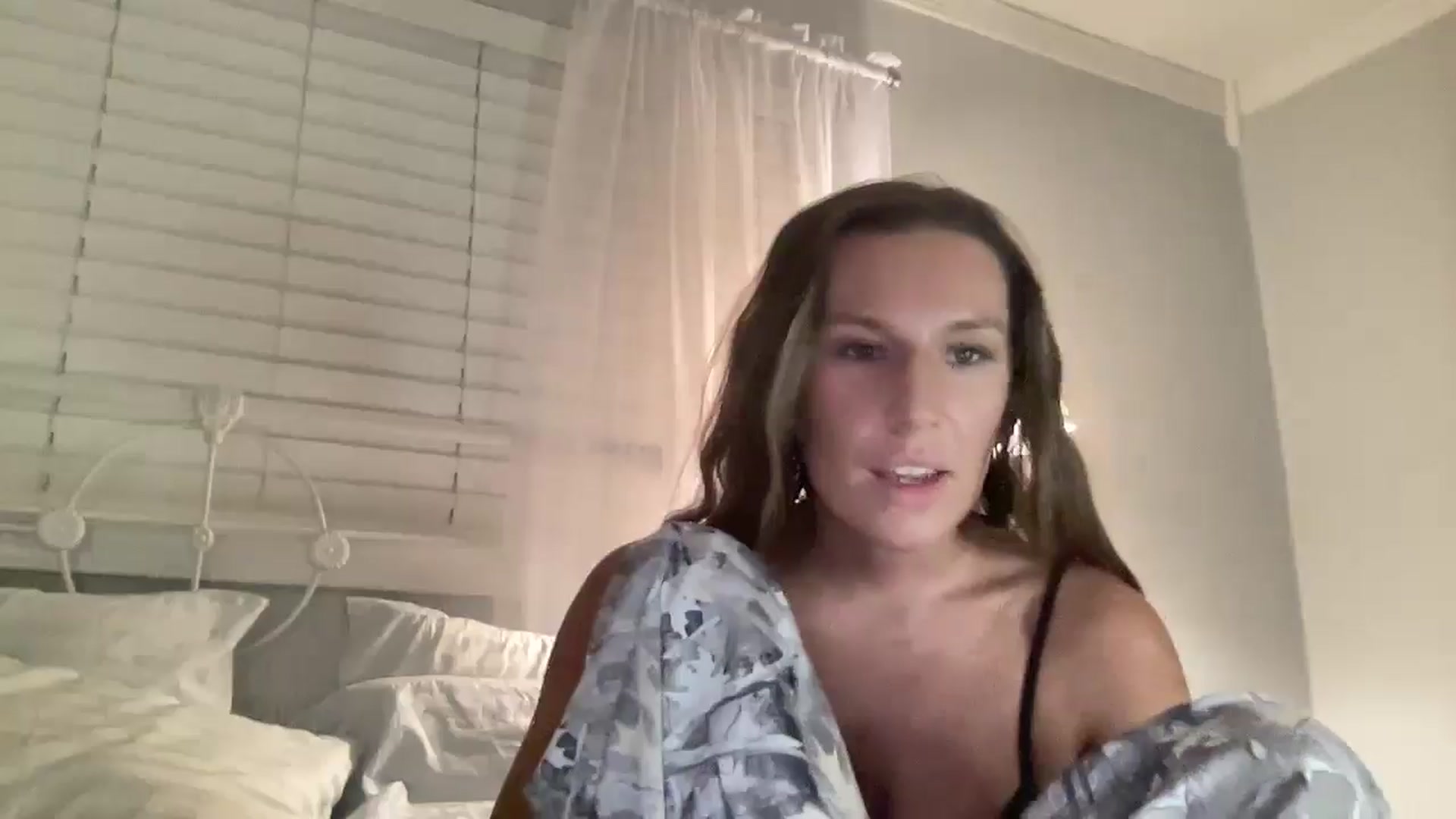 Gallery image thumbnail from Nicole_banks's myfreecams stream on, 02/25/2026, 06:49 image 2 of 20