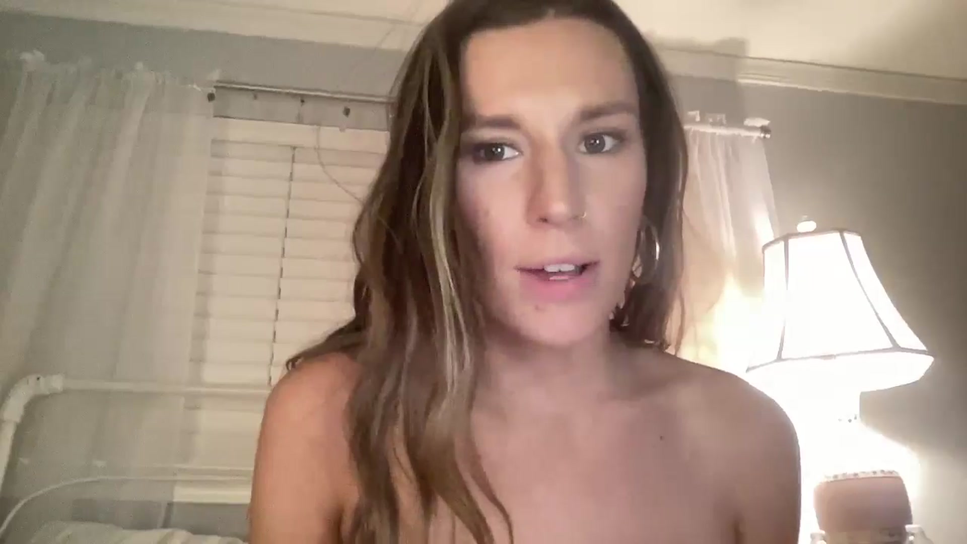 Gallery image thumbnail from Nicole_banks's myfreecams stream on, 02/28/2026, 07:17 image 4 of 20