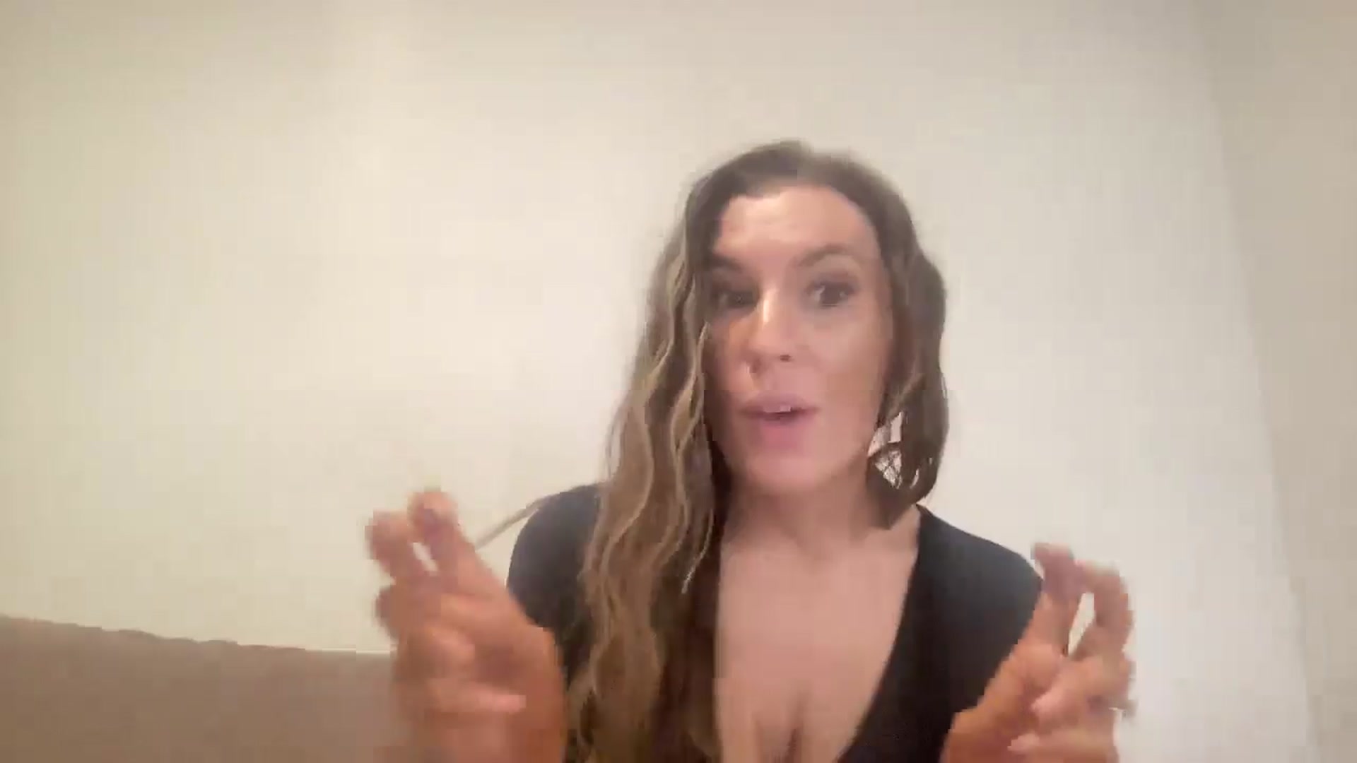 Gallery image thumbnail from Nicole_banks's myfreecams stream on, 03/22/2026, 03:50 image 6 of 20