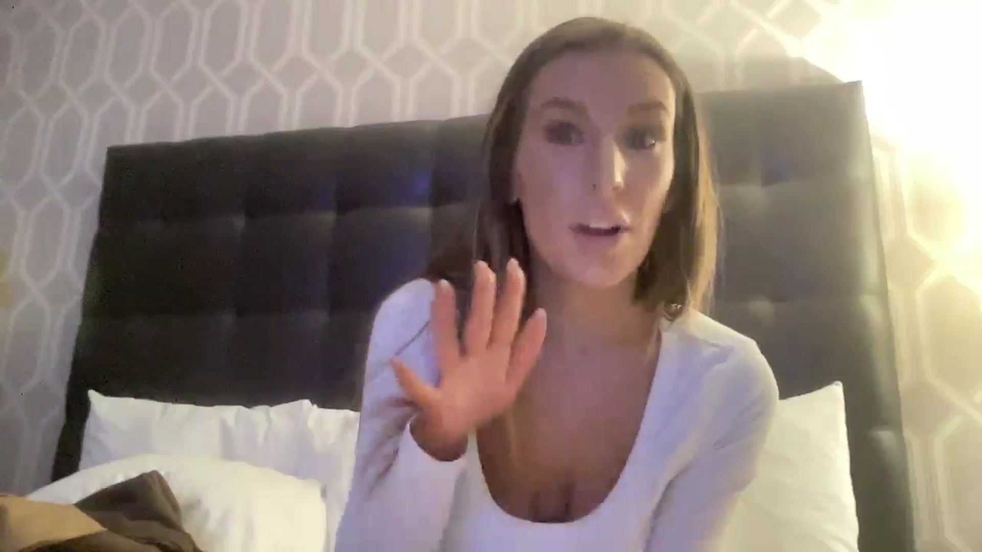 Gallery image thumbnail from Nicole_banks's myfreecams stream on, 03/24/2026, 04:00 image 2 of 20