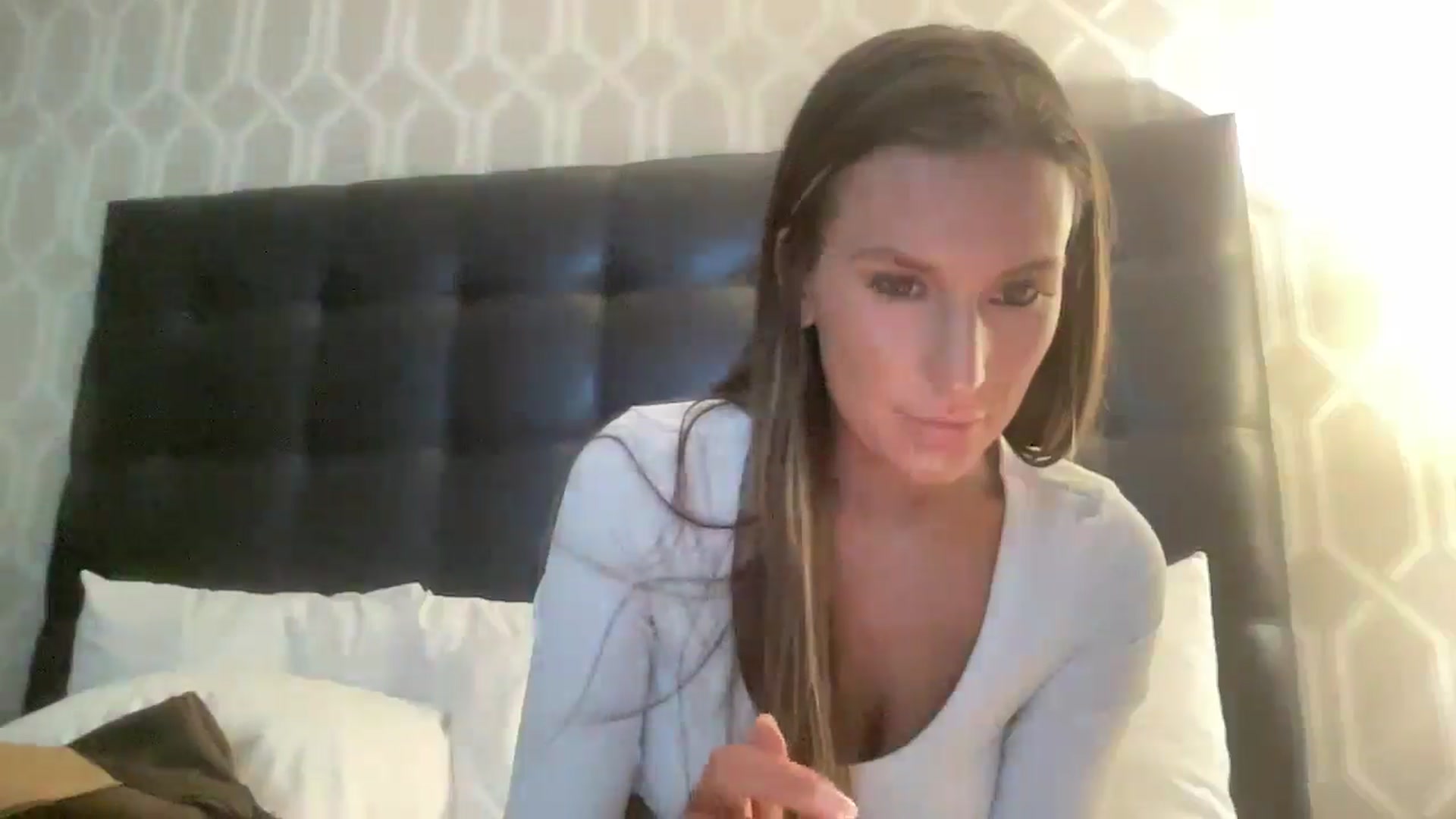 Gallery image thumbnail from Nicole_banks's myfreecams stream on, 03/24/2026, 04:00 image 20 of 20