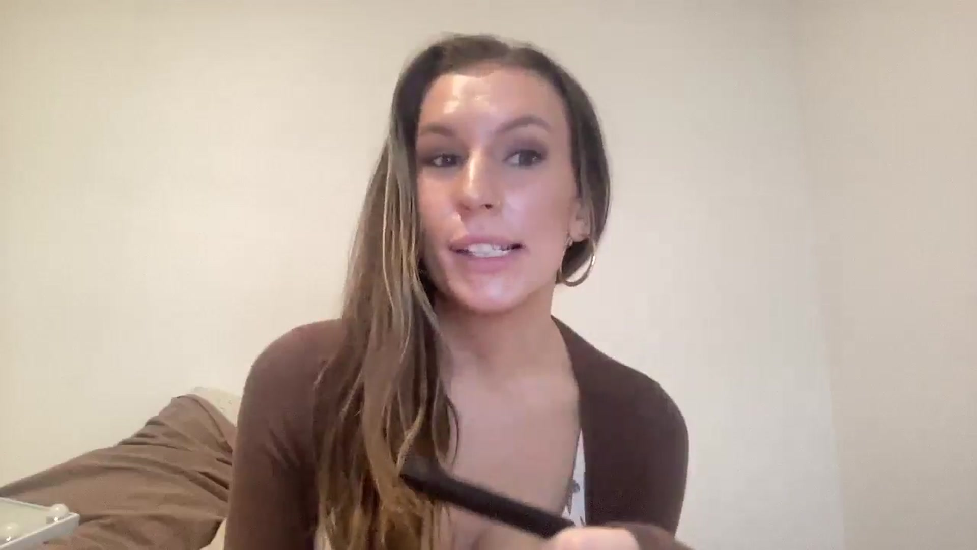 Gallery image thumbnail from Nicole_banks's myfreecams stream on, 04/08/2026, 06:27 image 9 of 20