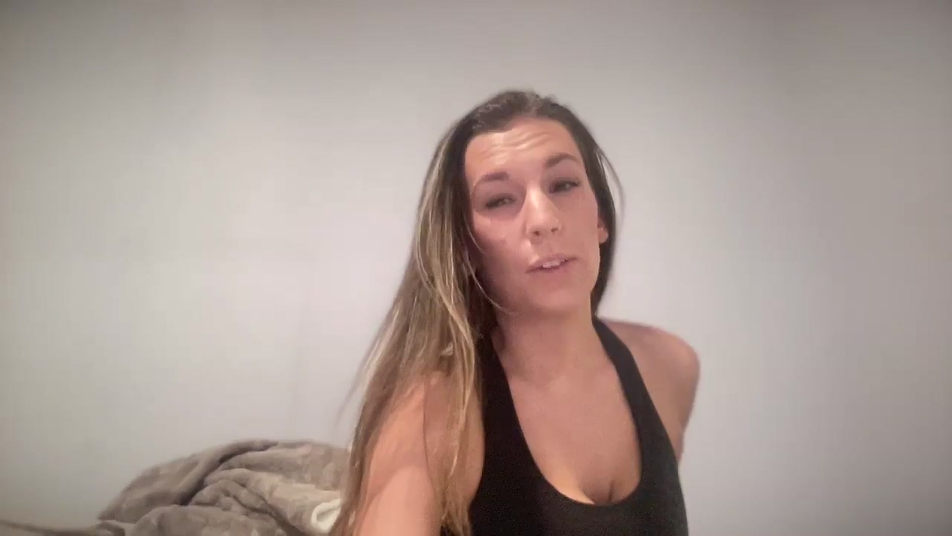 Gallery image thumbnail from Nicole_banks's myfreecams stream on, 05/05/2026, 04:59 image 19 of 20
