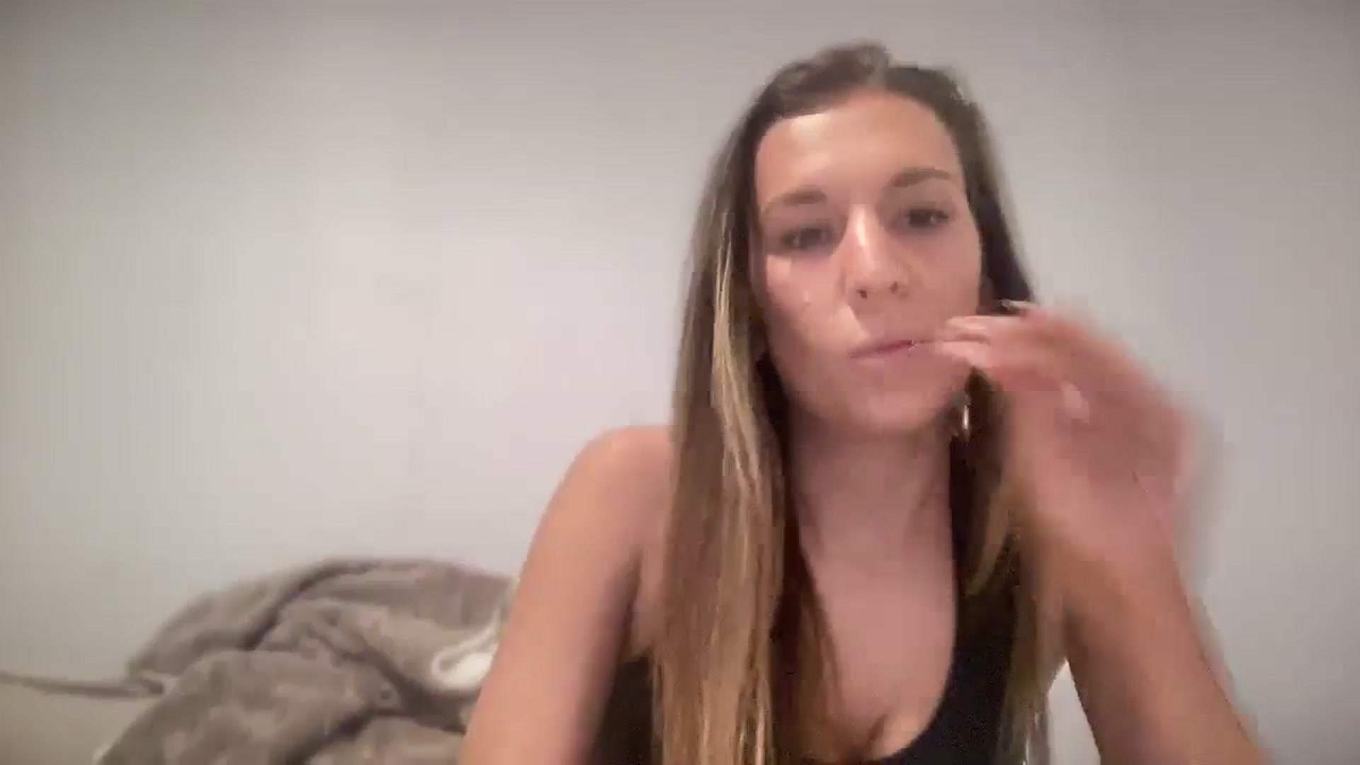 Gallery image thumbnail from Nicole_banks's myfreecams stream on, 05/05/2026, 04:59 image 14 of 20