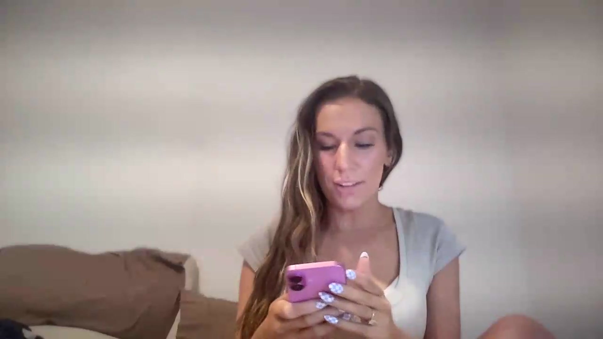 Gallery image thumbnail from Nicole_banks's myfreecams stream on, 05/20/2026, 04:40 image 13 of 20