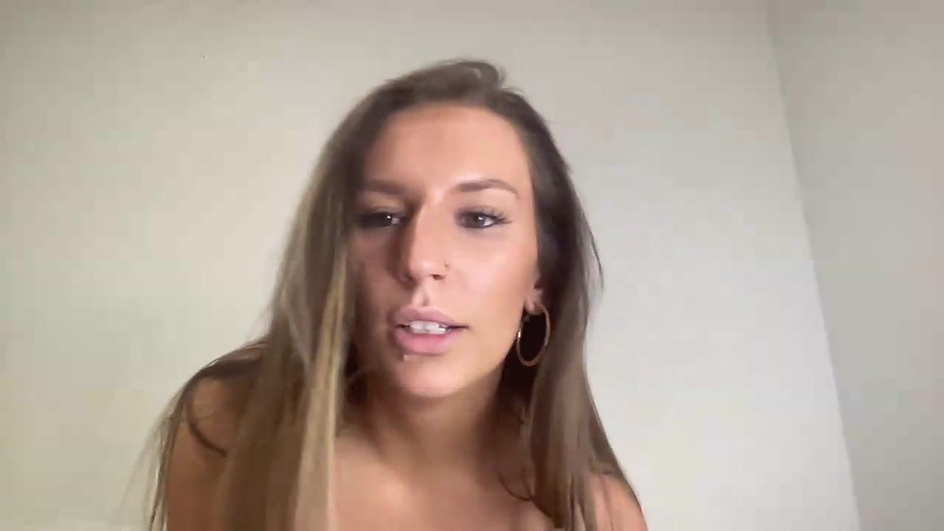 Gallery image thumbnail from Nicole_banks's myfreecams stream on, 06/12/2026, 05:52 image 19 of 20