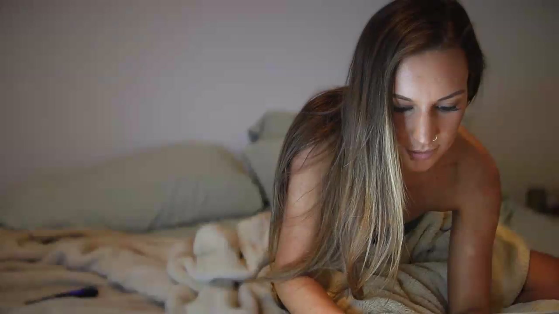 Gallery image thumbnail from Nicole_banks's myfreecams stream on, 07/16/2026, 04:05 image 8 of 20