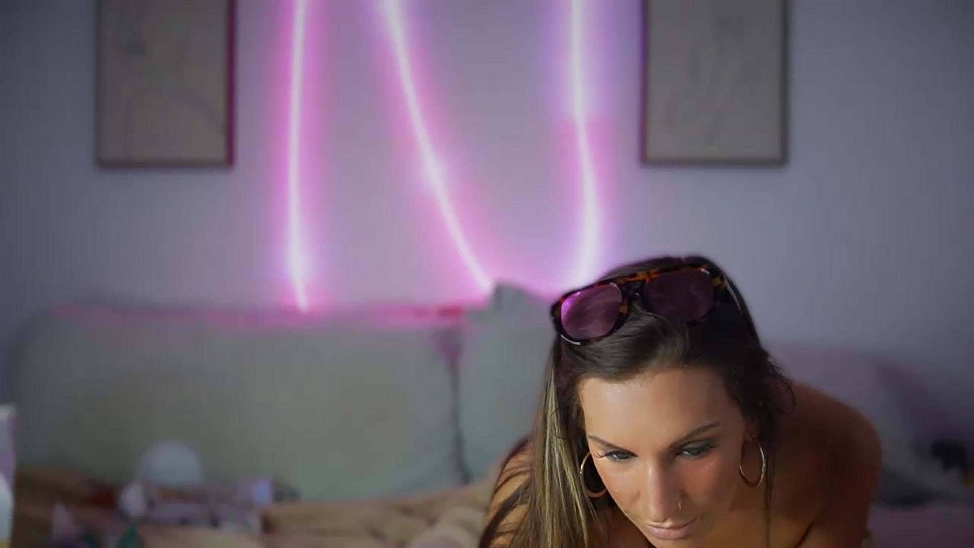 Gallery image thumbnail from Nicole_banks's myfreecams stream on, 07/27/2026, 20:13 image 18 of 20