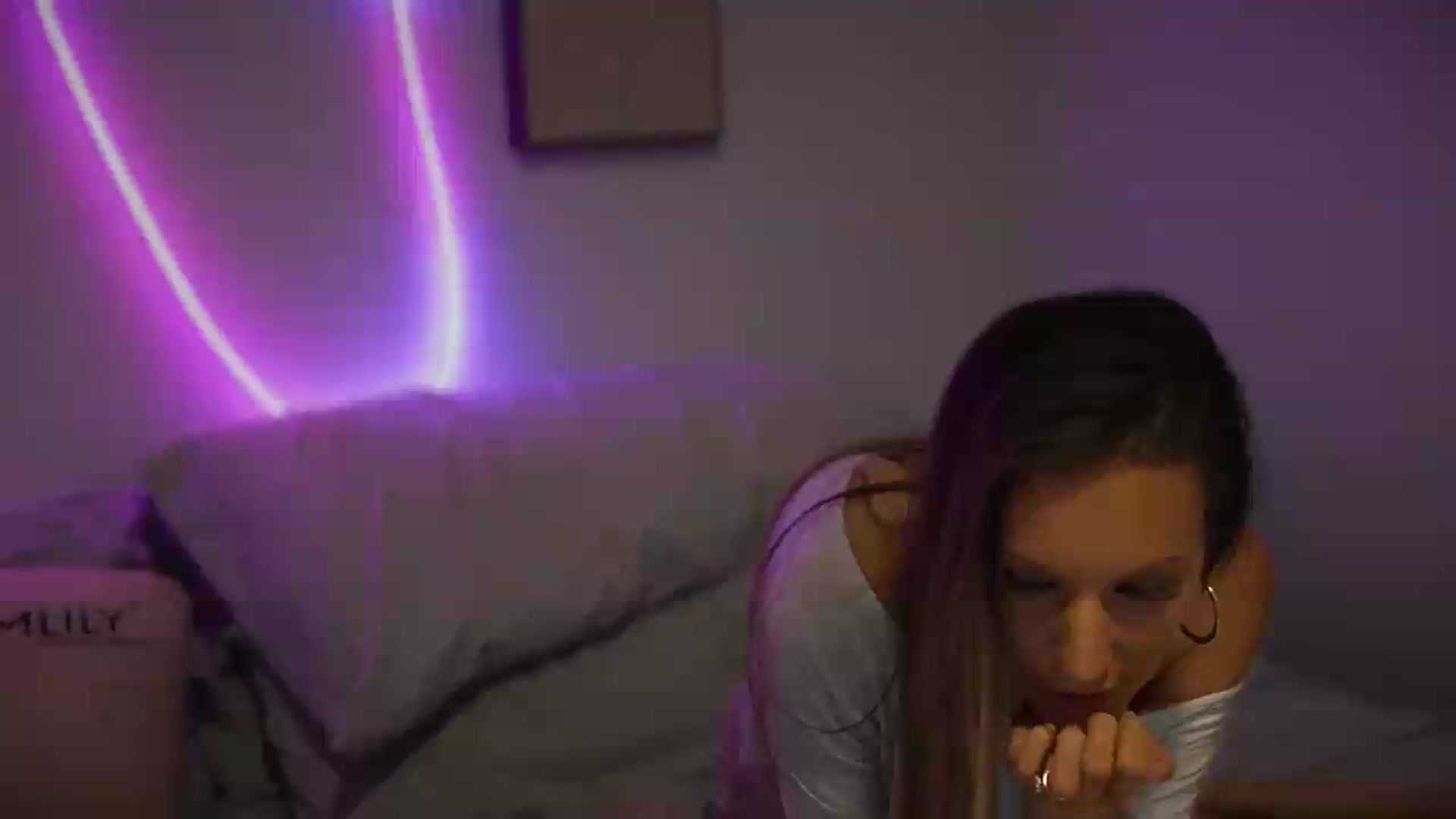 Gallery image thumbnail from Nicole_banks's myfreecams stream on, 07/29/2026, 05:03 image 1 of 20