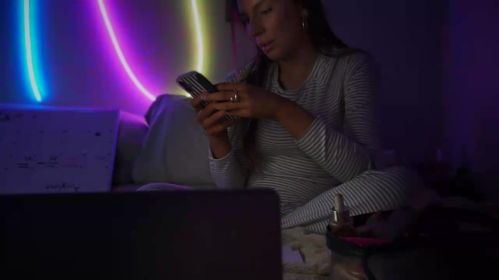 Gallery image thumbnail from Nicole_banks's myfreecams stream on, 08/02/2026, 04:53 image 18 of 20