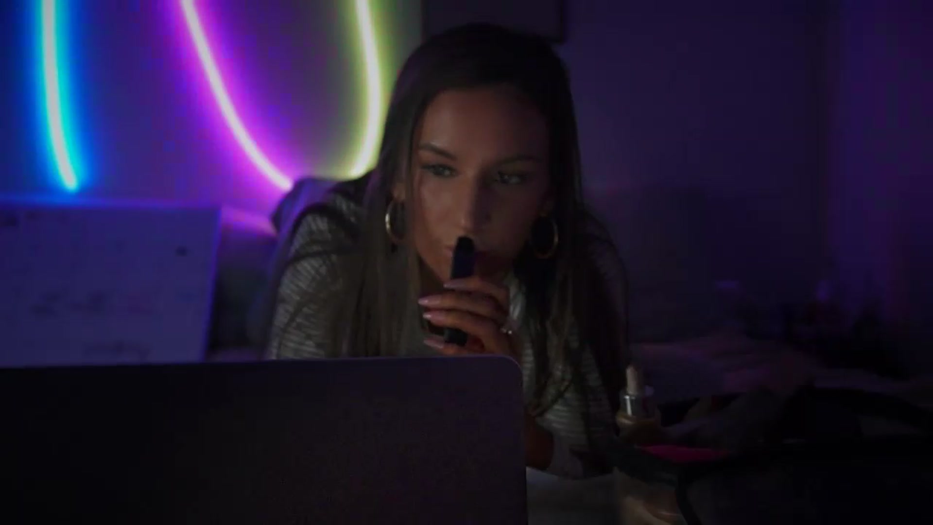 Gallery image thumbnail from Nicole_banks's myfreecams stream on, 08/02/2026, 04:53 image 15 of 20