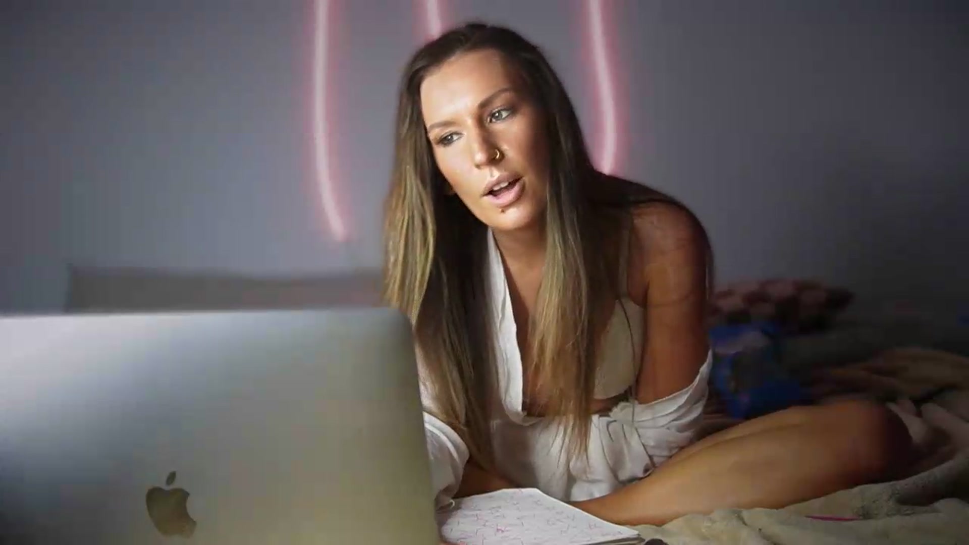 Gallery image thumbnail from Nicole_banks's myfreecams stream on, 08/12/2026, 06:52 image 7 of 20